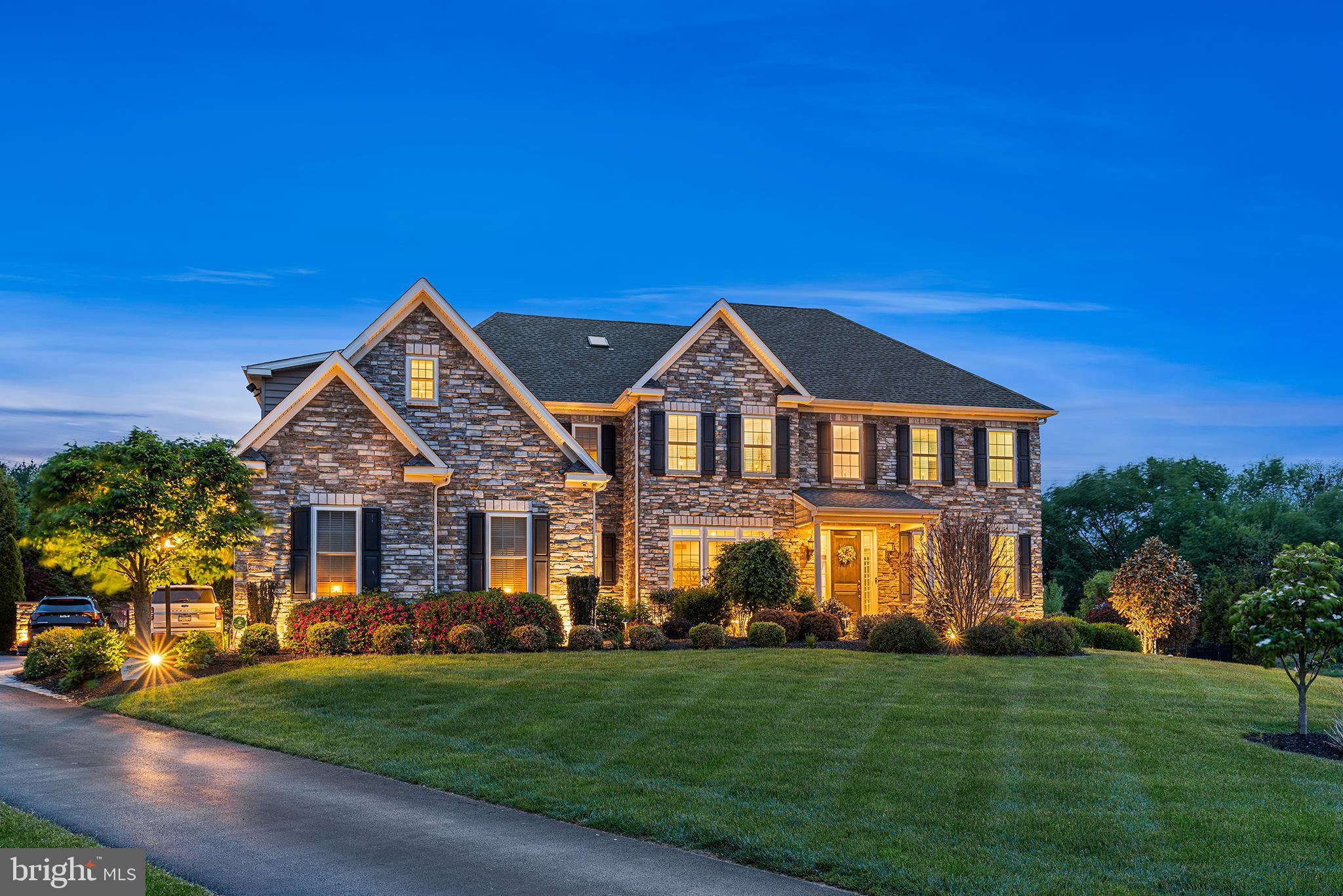 APPLEWOOD ESTATES - Residential