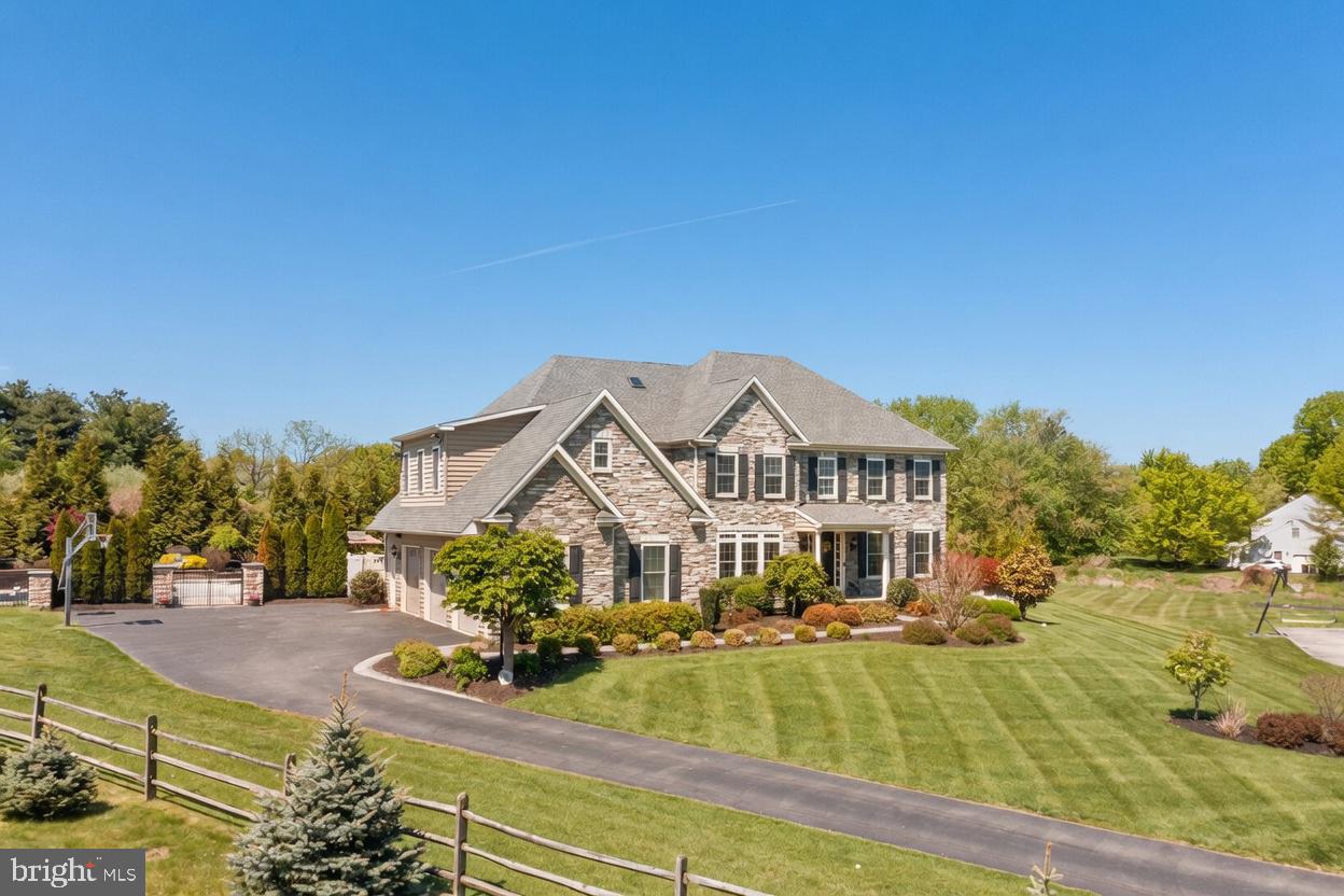 APPLEWOOD ESTATES - Residential