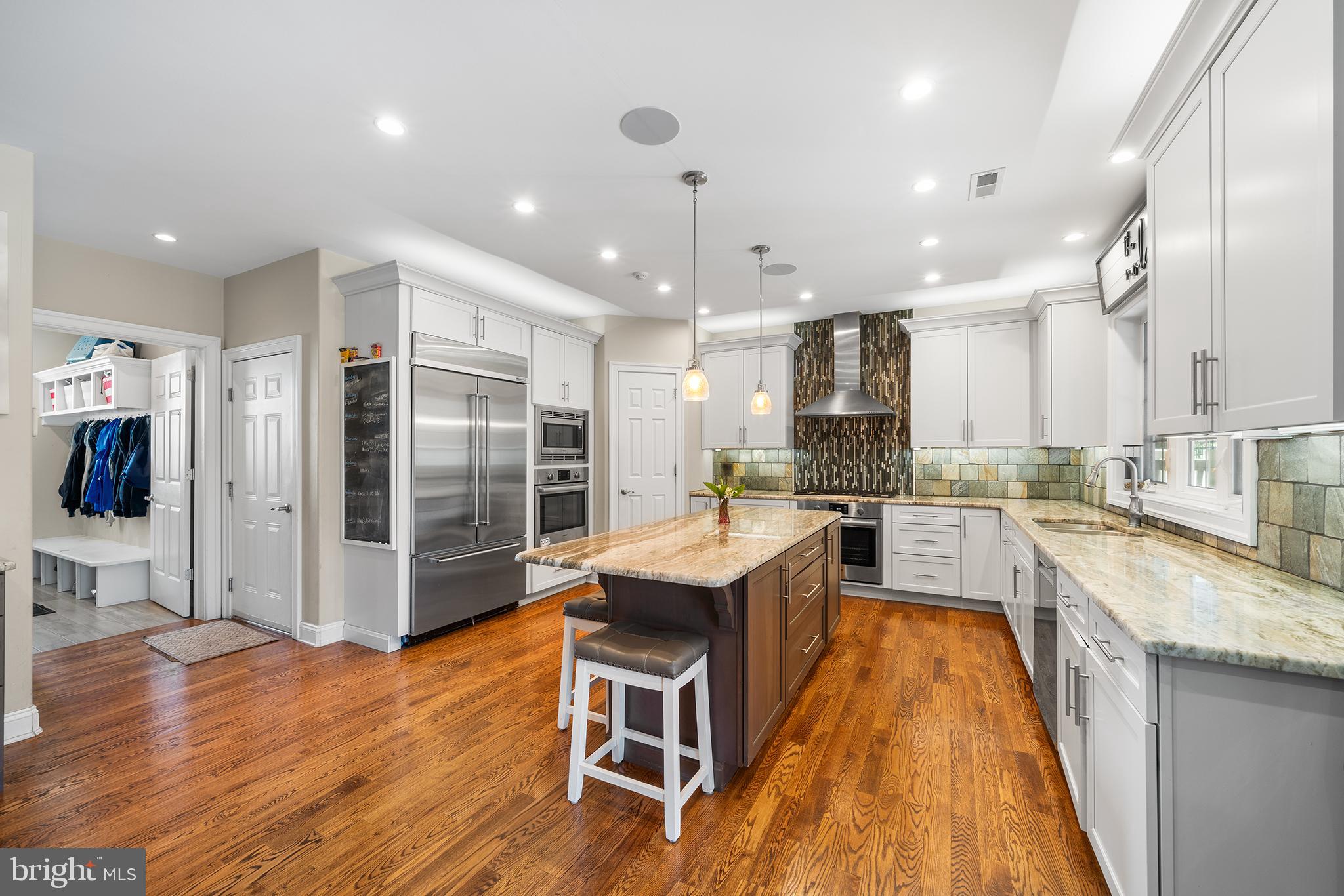 APPLEWOOD ESTATES - Residential