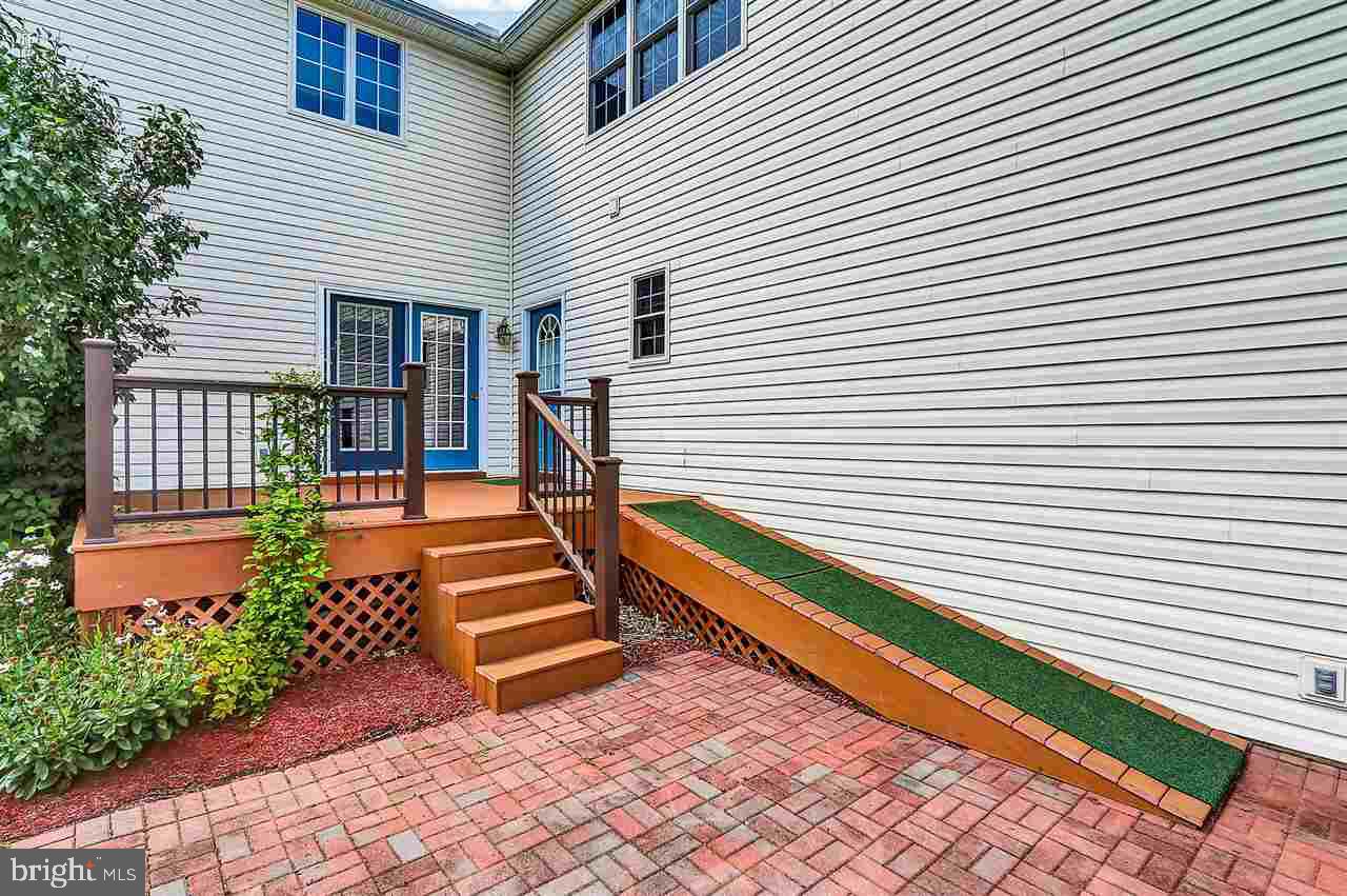 BREECHES BEND - Residential