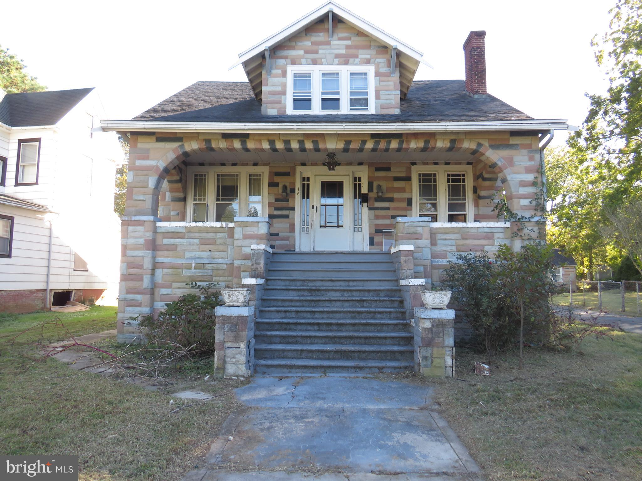 16 E CHESAPEAKE AVENUE