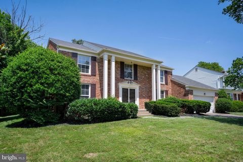 Photo of 11124 Hunt Club Drive, POTOMAC, MD 20854 (MLS # MDMC2190592)