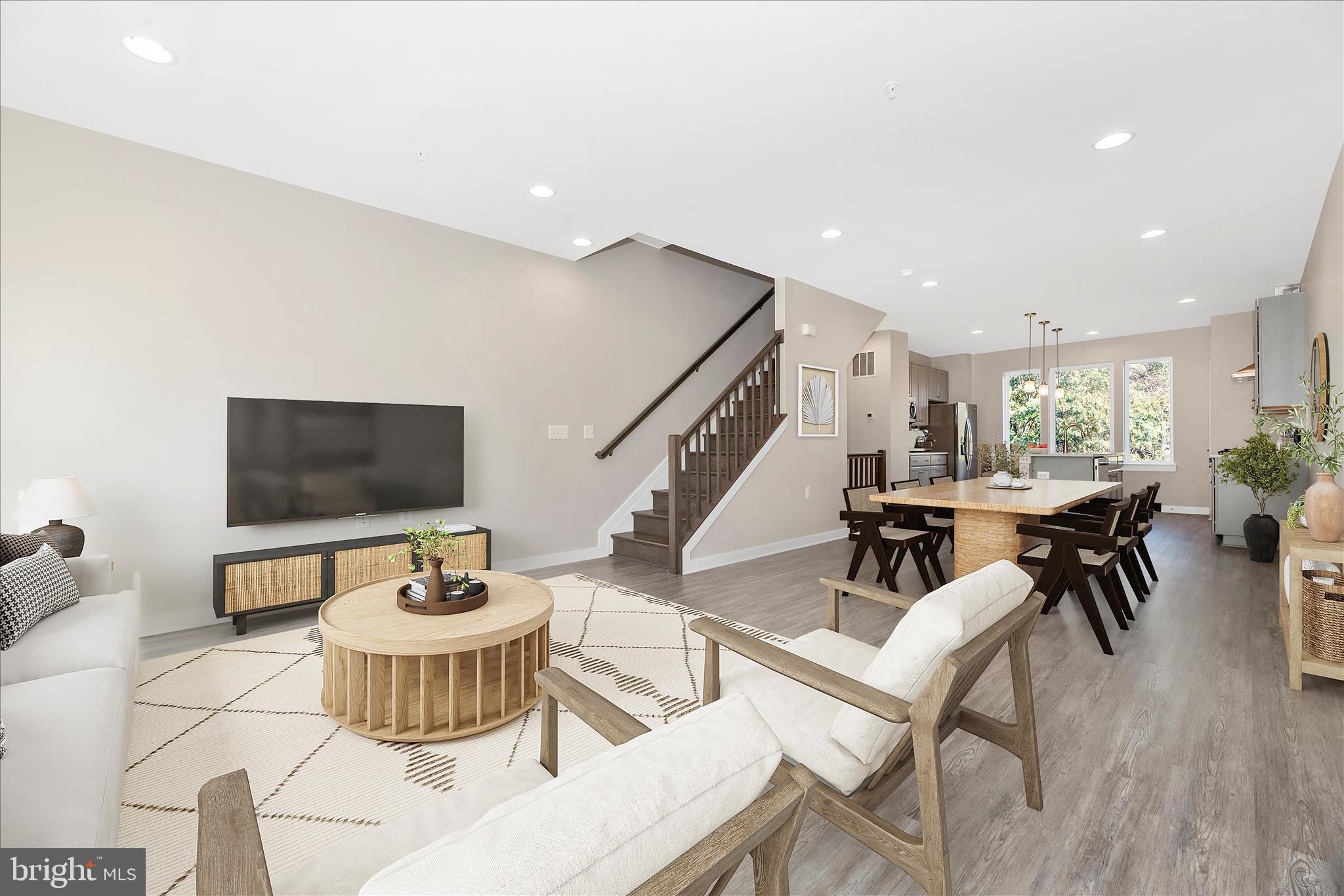 RIVER PLACE - Residential