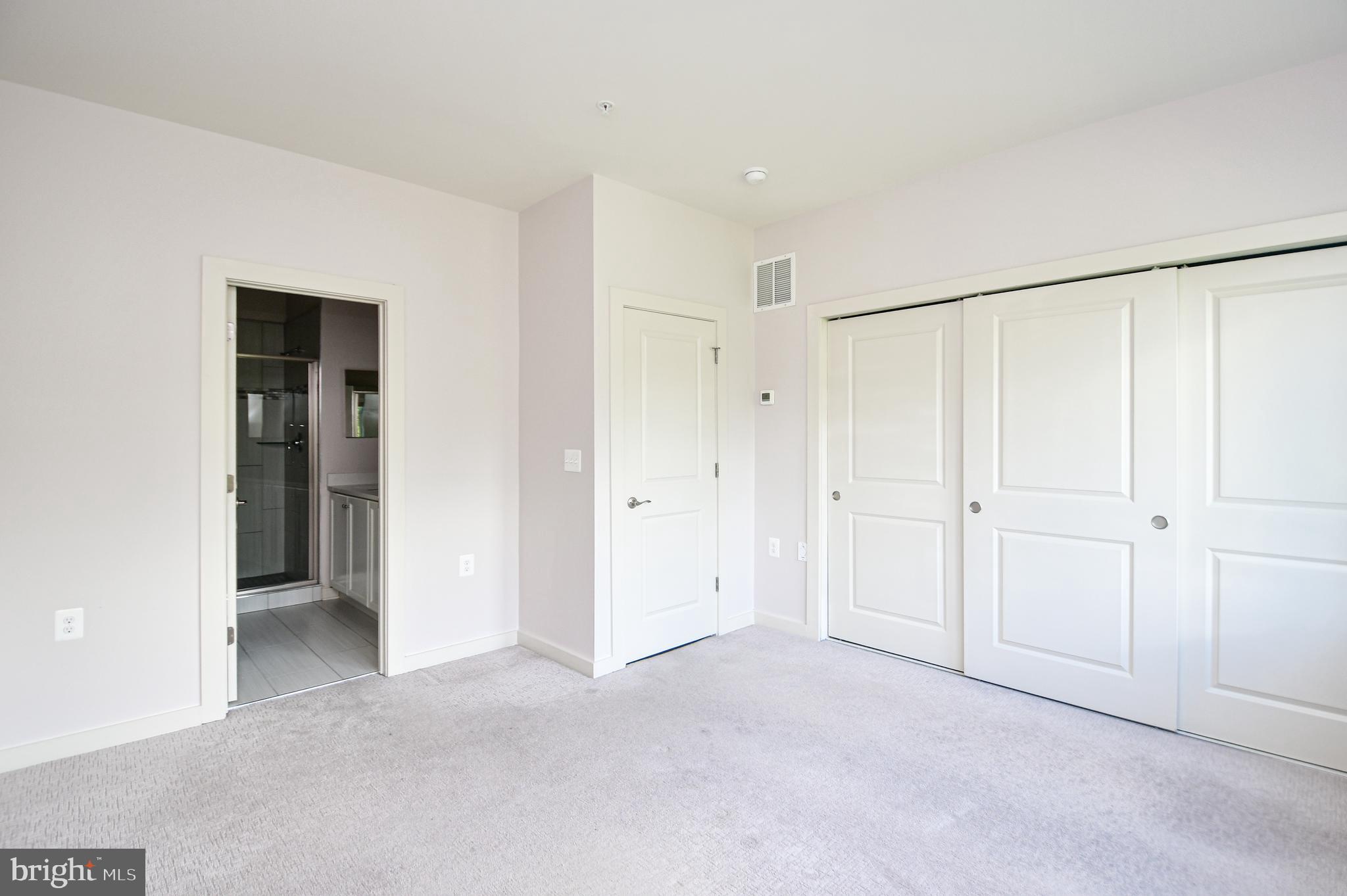 RIVER PLACE - Residential