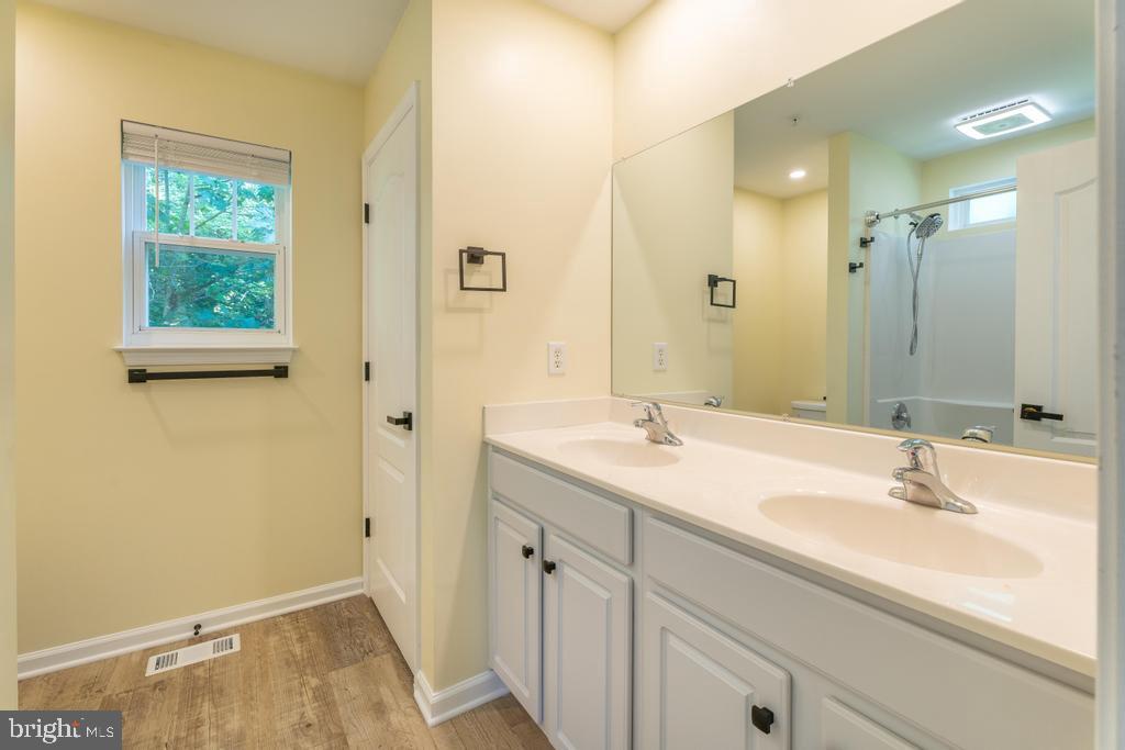 DECATUR FARM - Residential