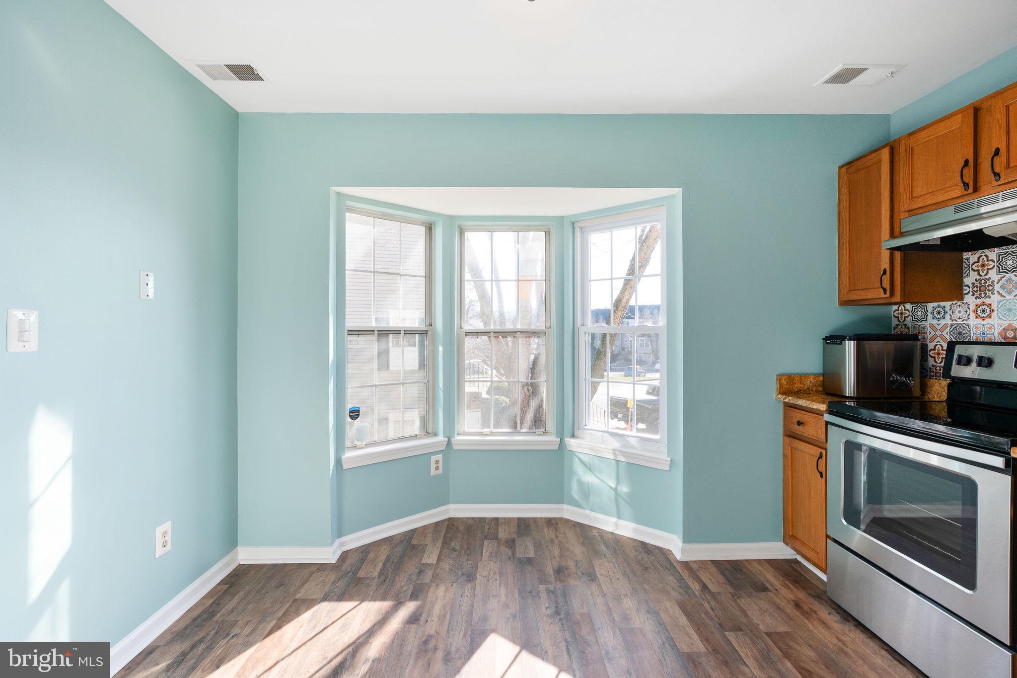 STOCKBRIDGE CONDO - Residential