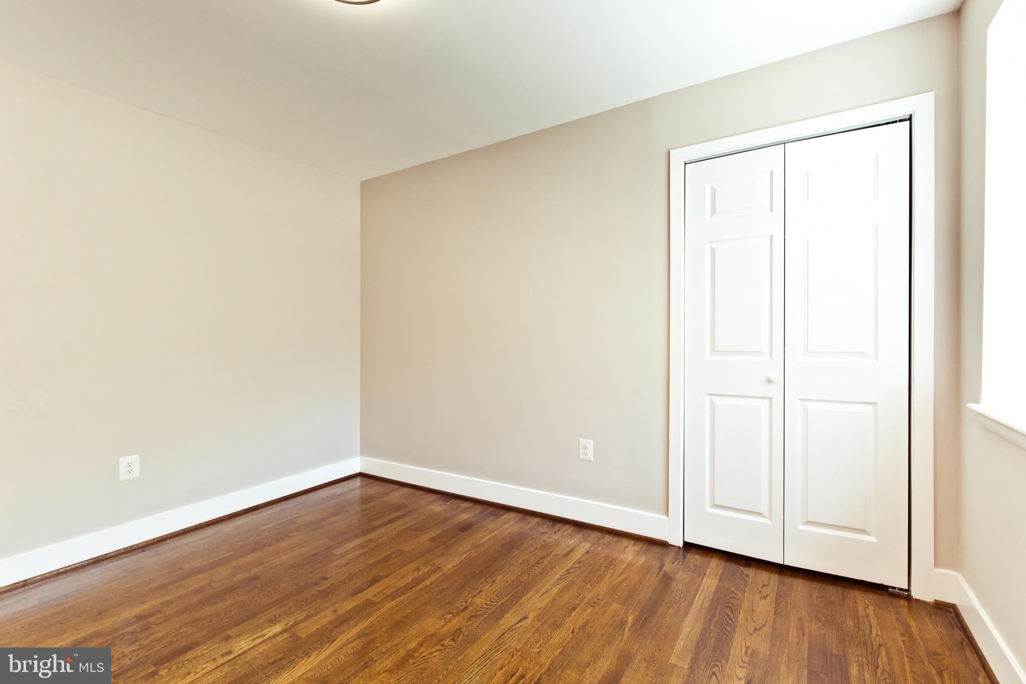 CLOVER HOMES - Residential