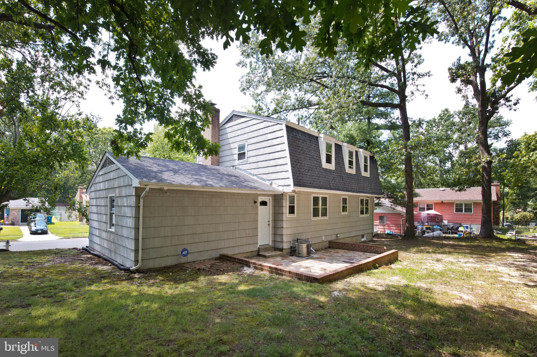 CLOVER HOMES - Residential