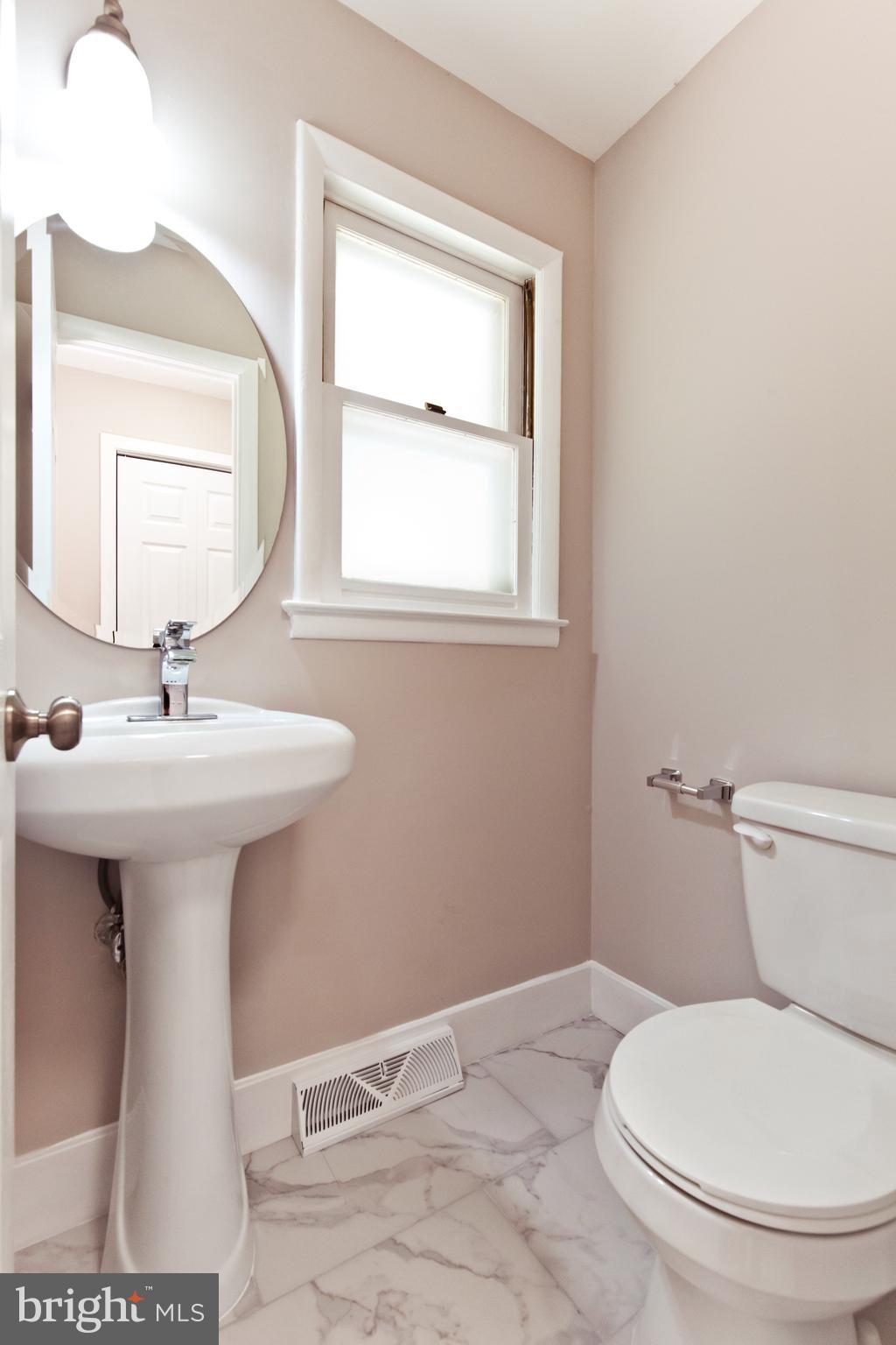 CLOVER HOMES - Residential