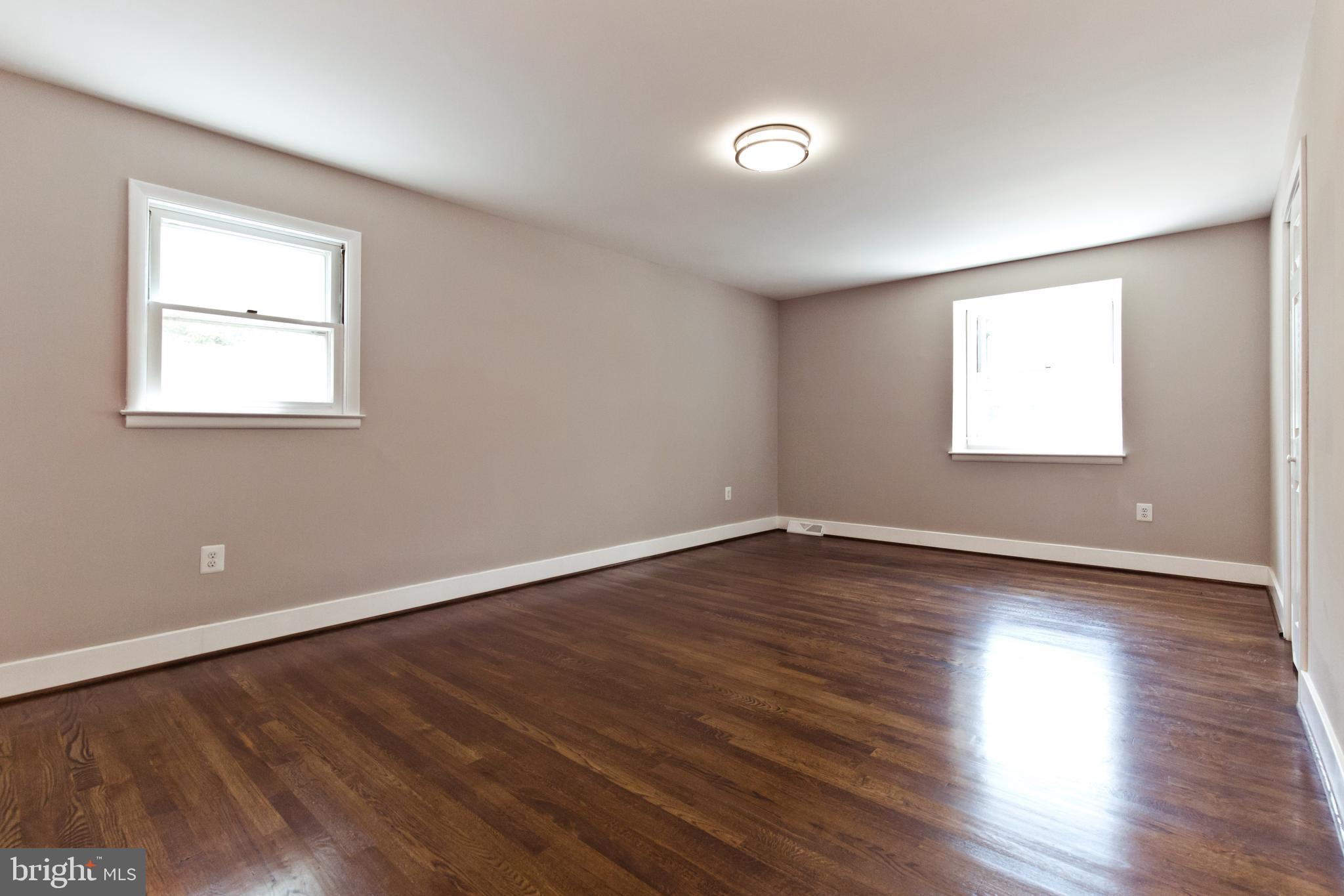 CLOVER HOMES - Residential