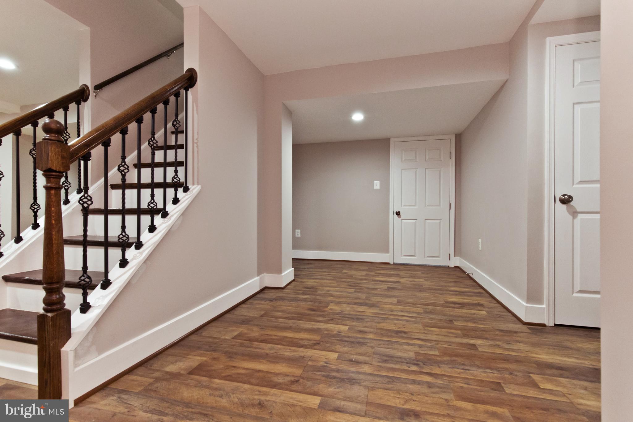 CLOVER HOMES - Residential