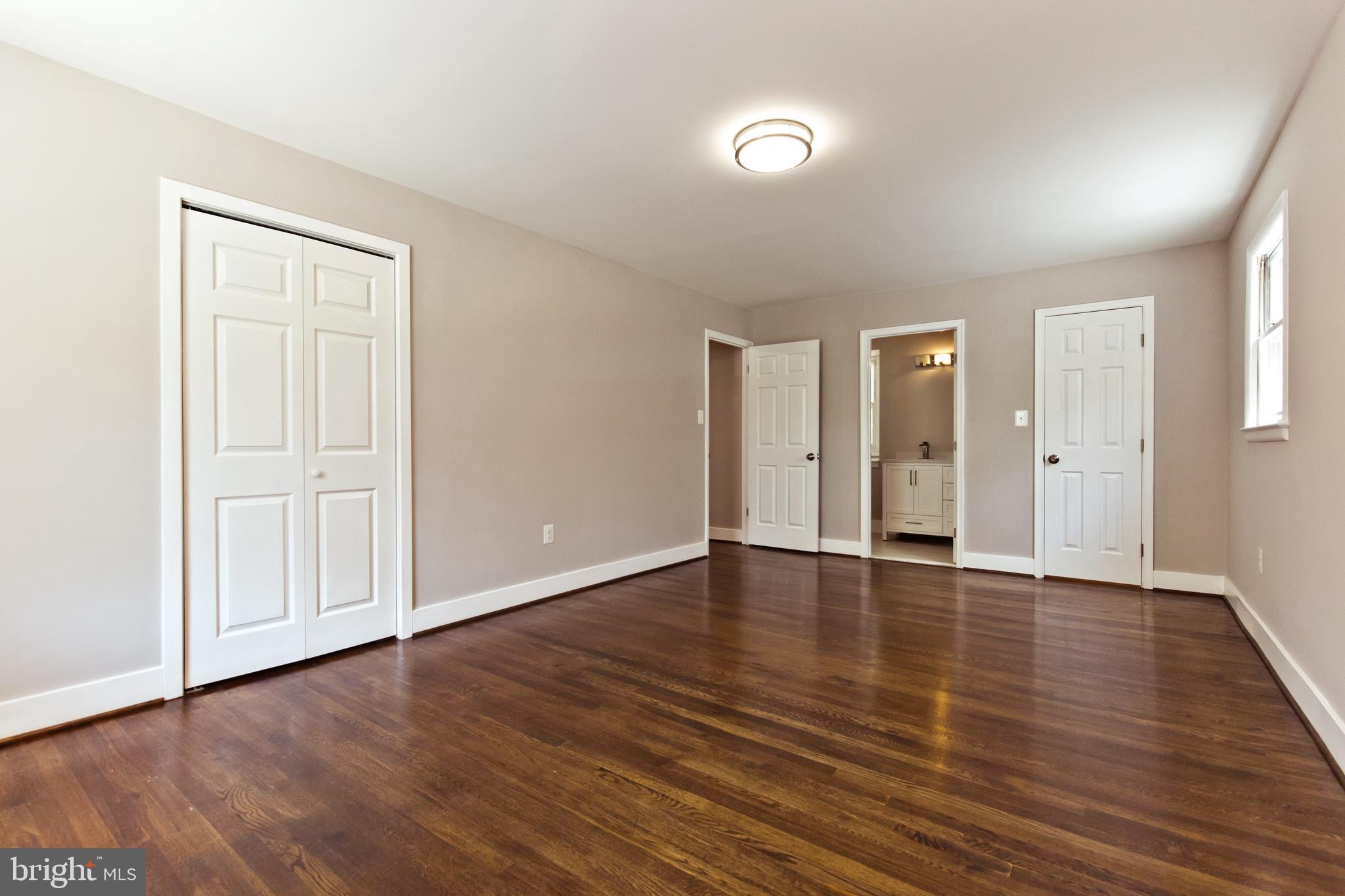 CLOVER HOMES - Residential