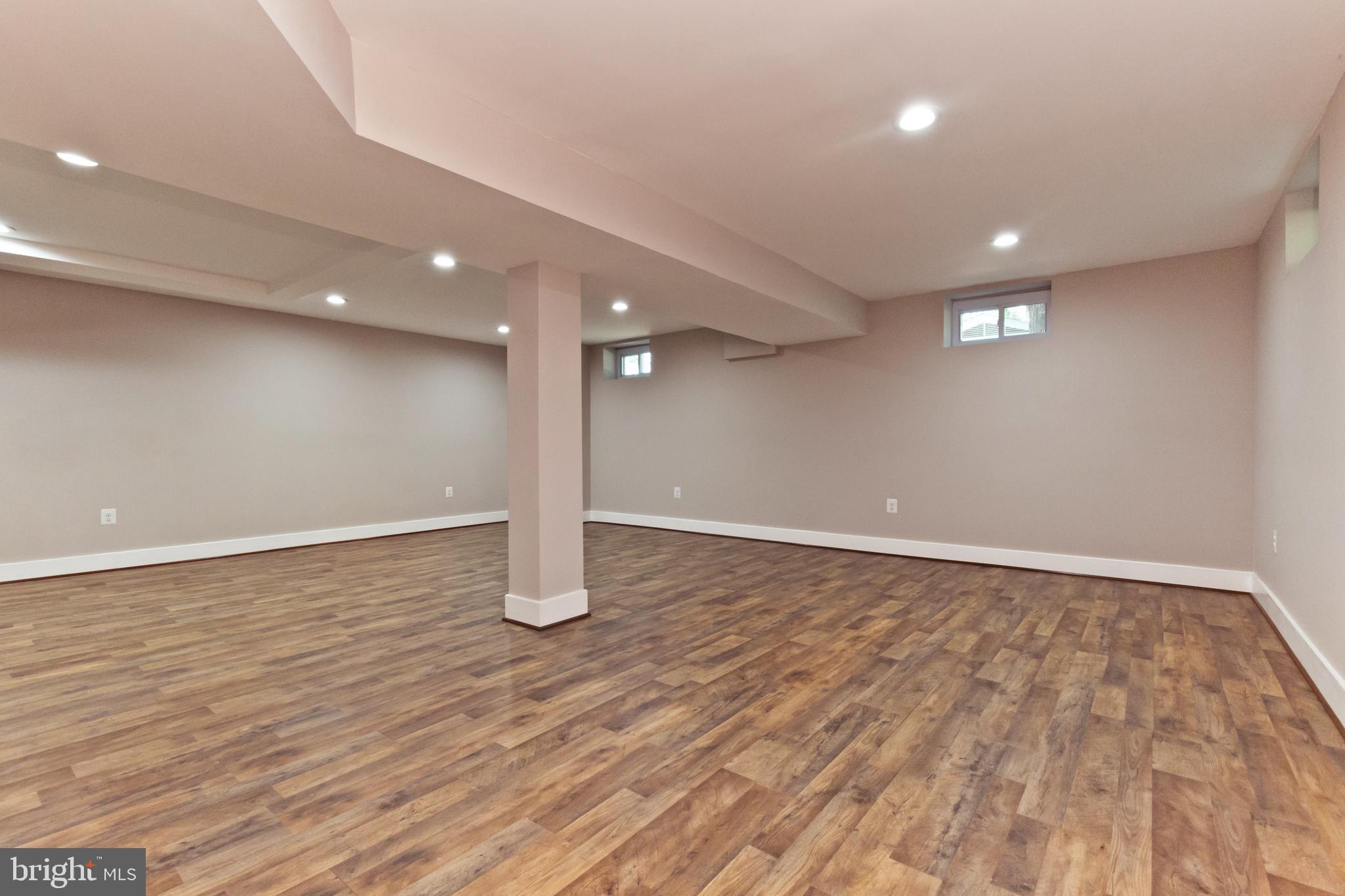 CLOVER HOMES - Residential