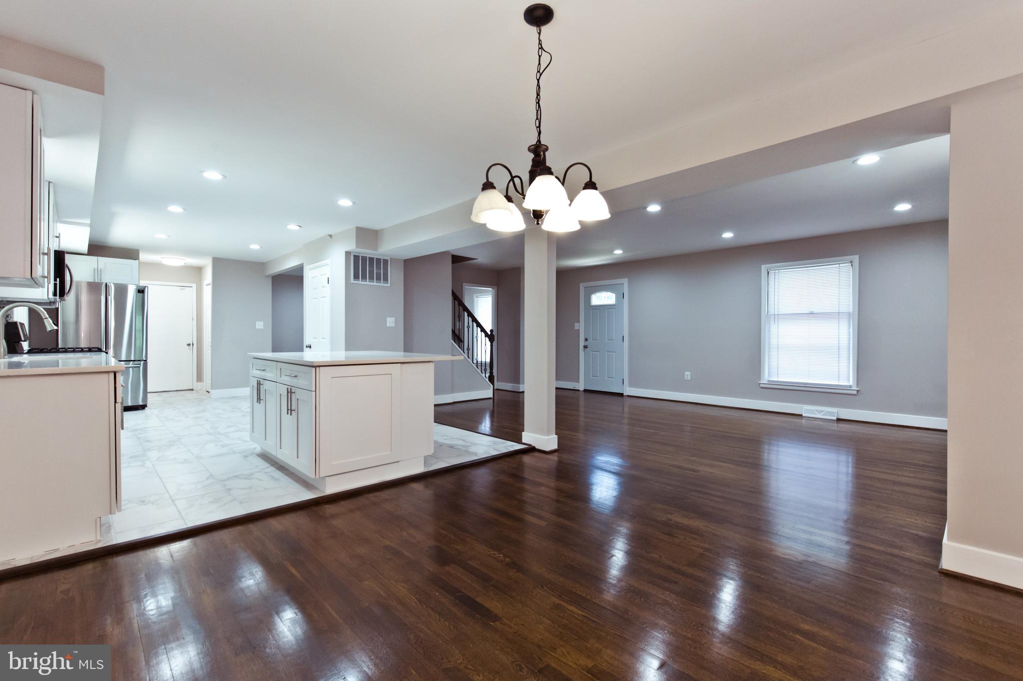 CLOVER HOMES - Residential