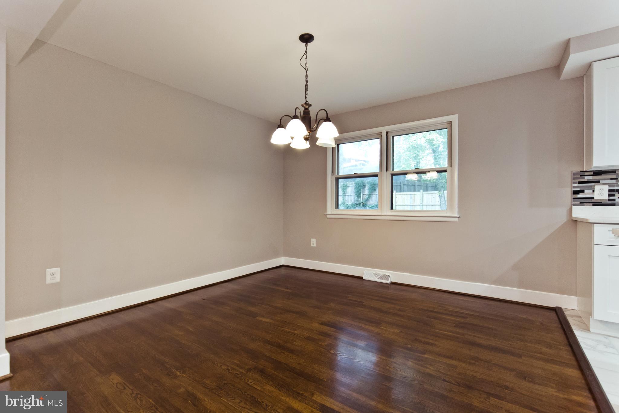 CLOVER HOMES - Residential