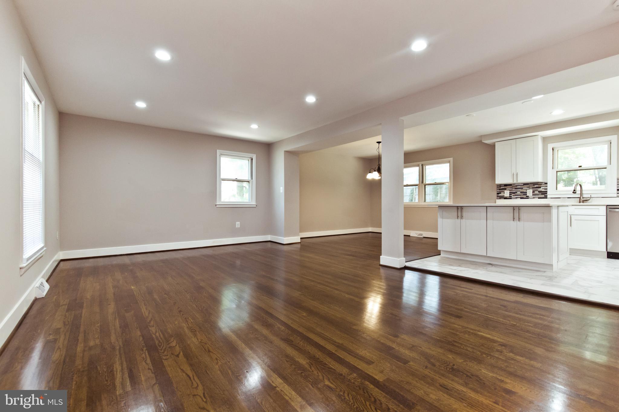 CLOVER HOMES - Residential