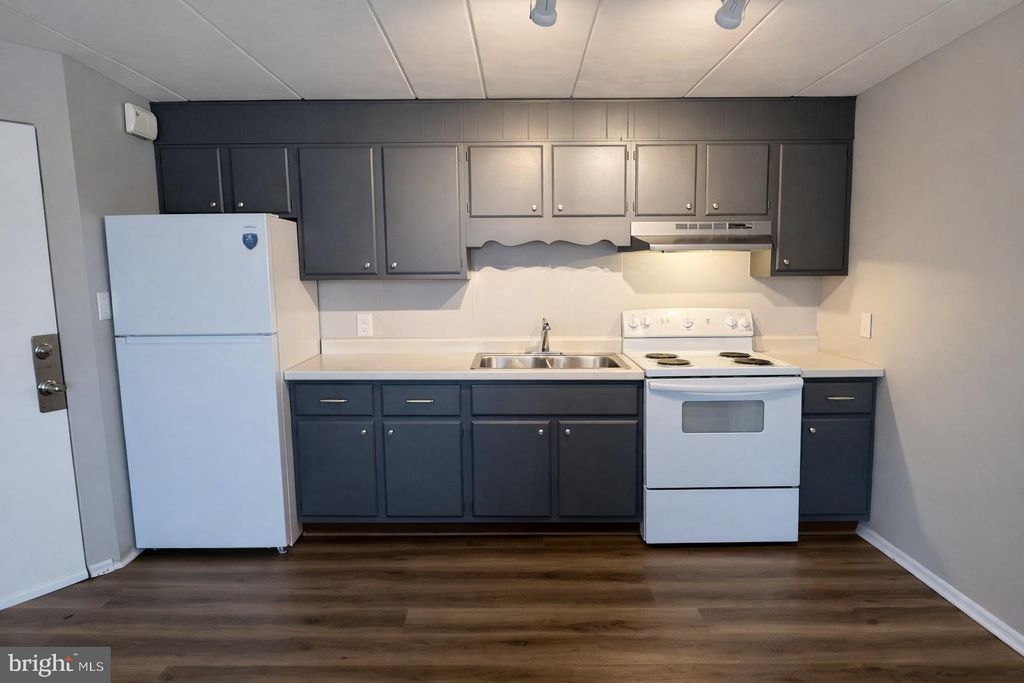 Photo of 403 N Newberry Street #303, YORK, PA 17401 (MLS # PAYK2094074)