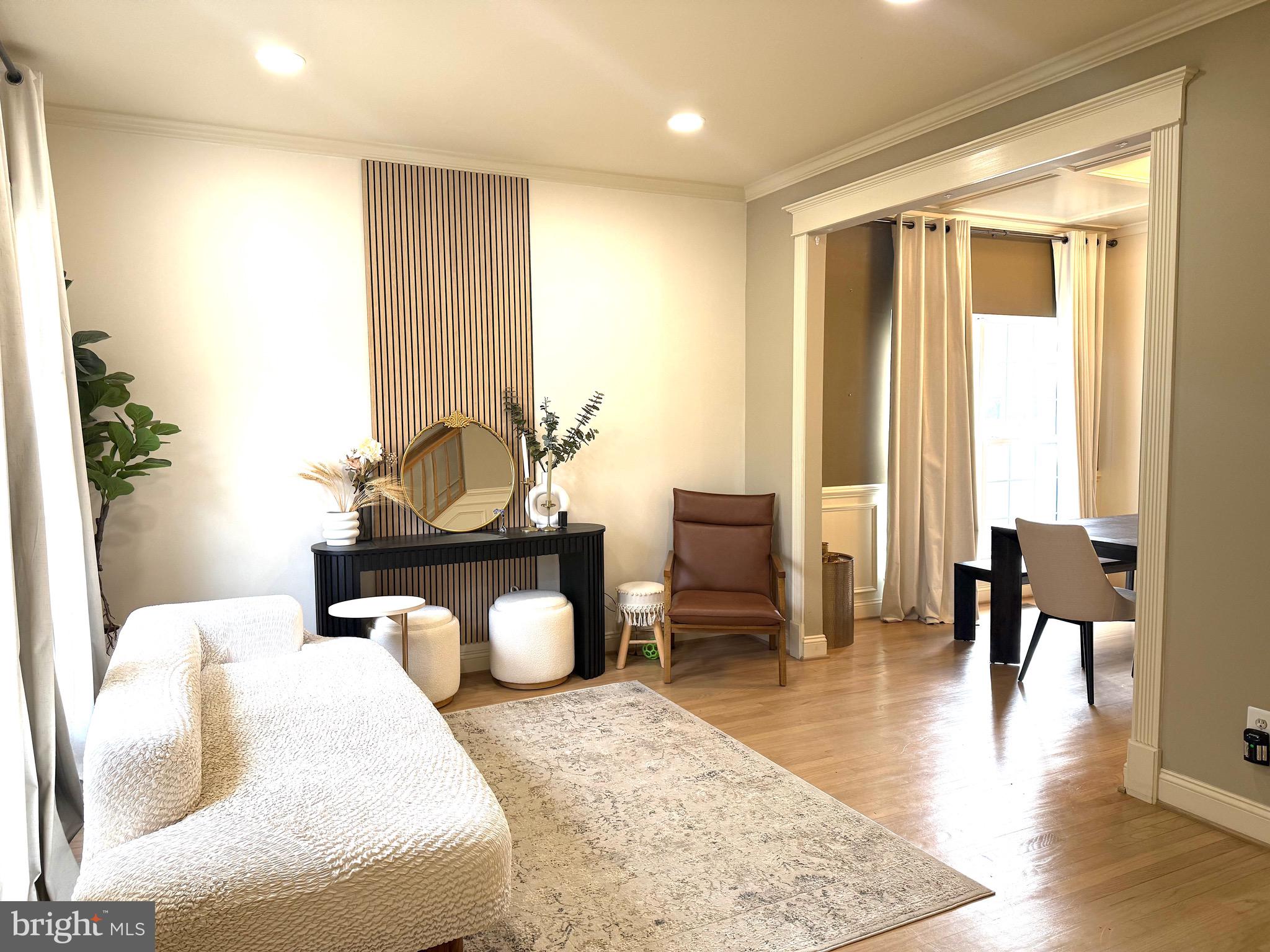 BROADLANDS - Residential Lease