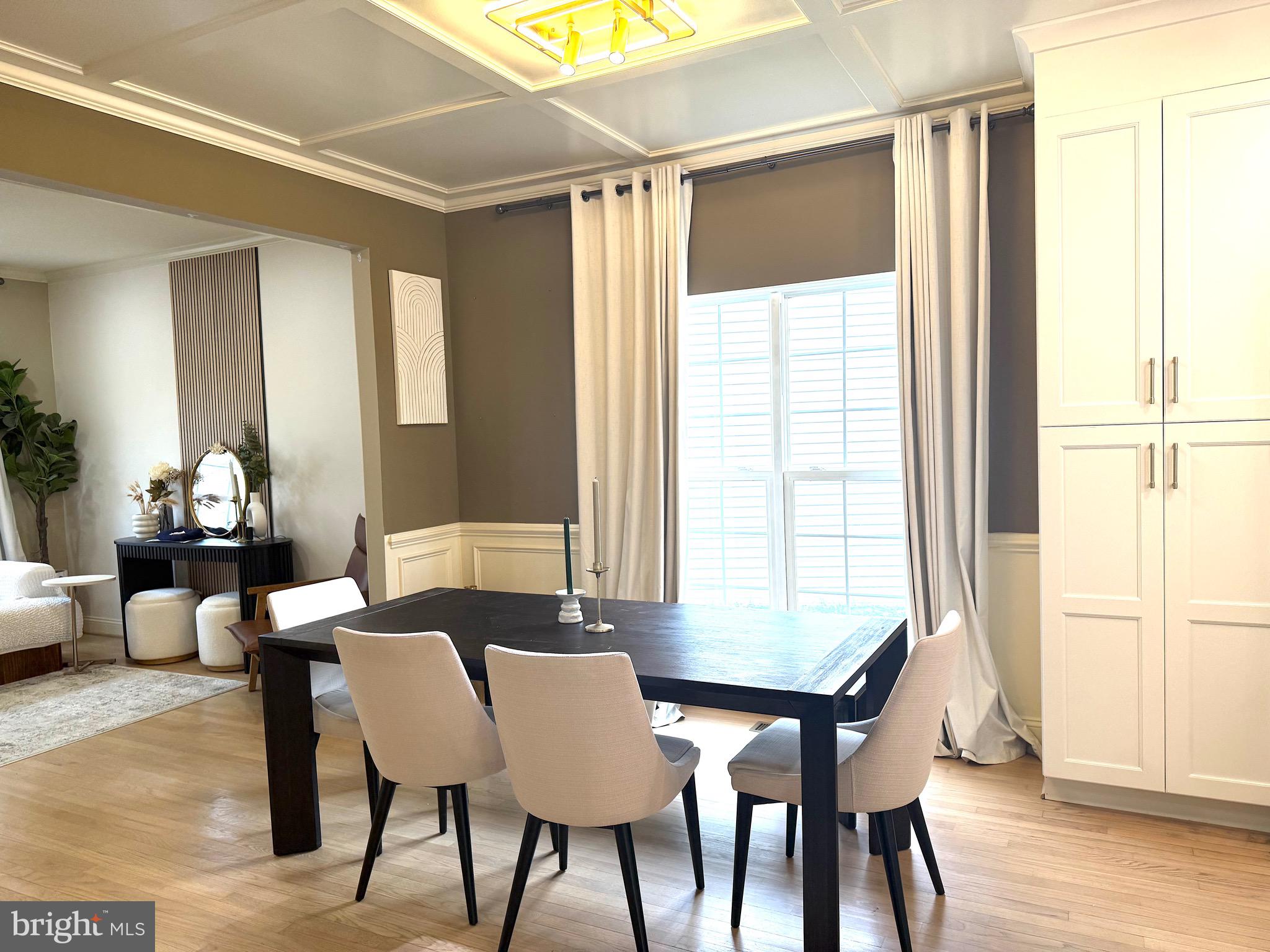 BROADLANDS - Residential Lease