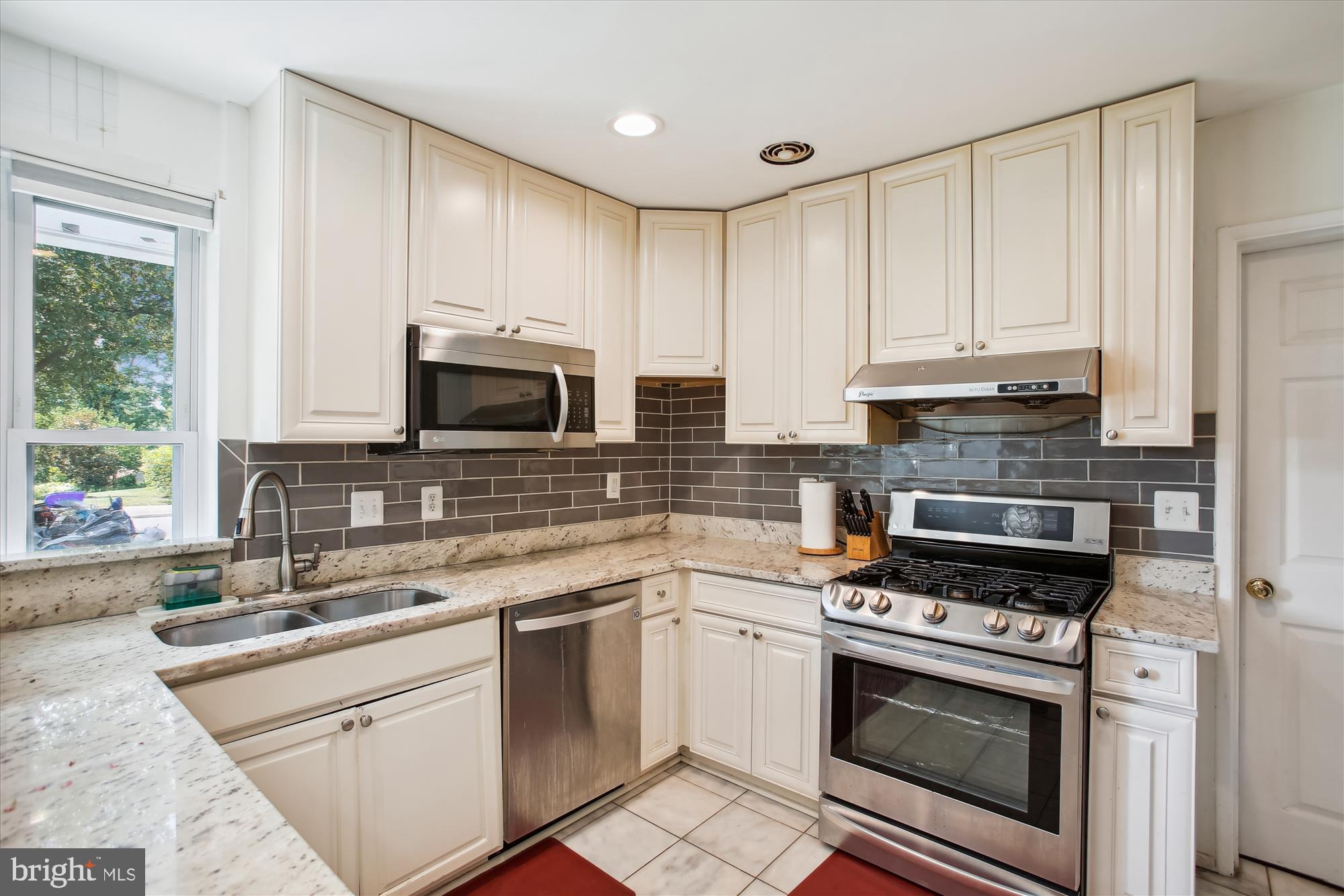 SPRINGFIELD - Residential