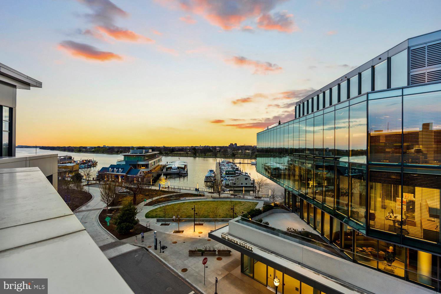 525 WATER STREET SW 403