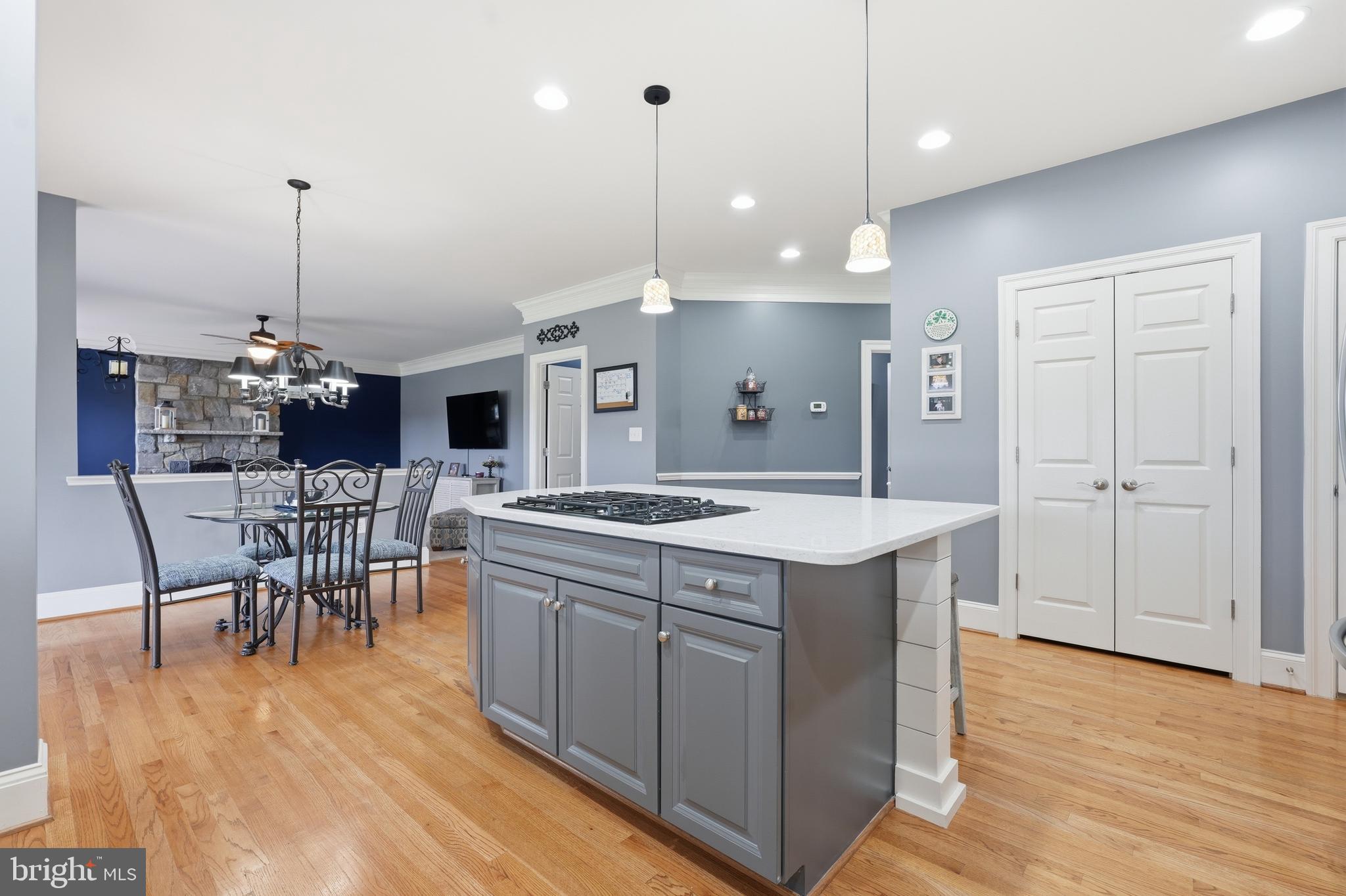 BROOKSIDE - Residential