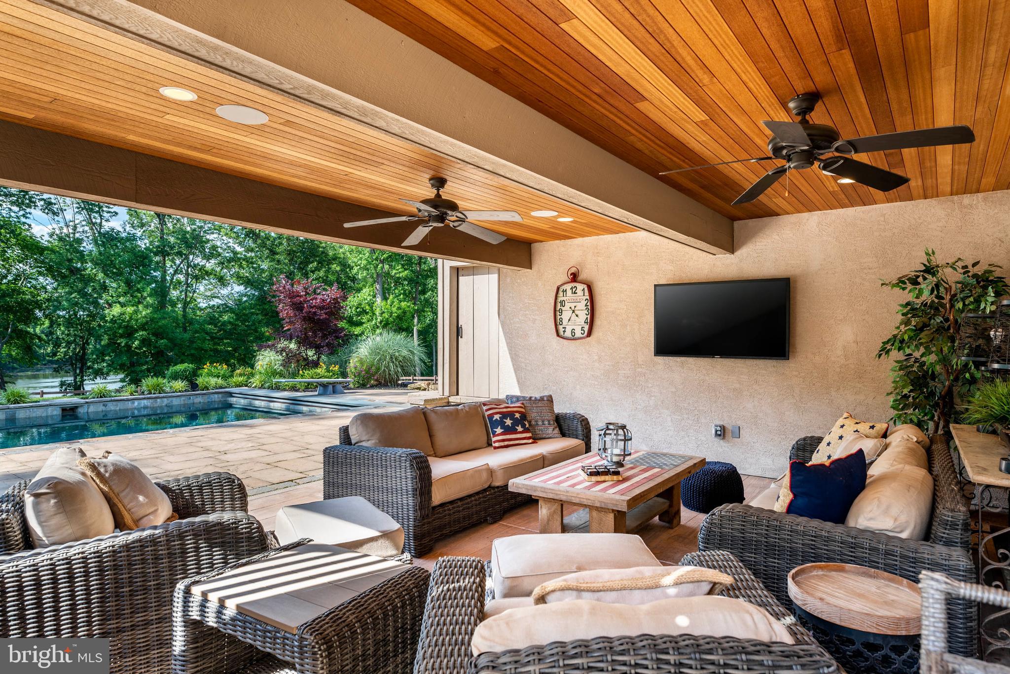 VALLEY PARK - Residential