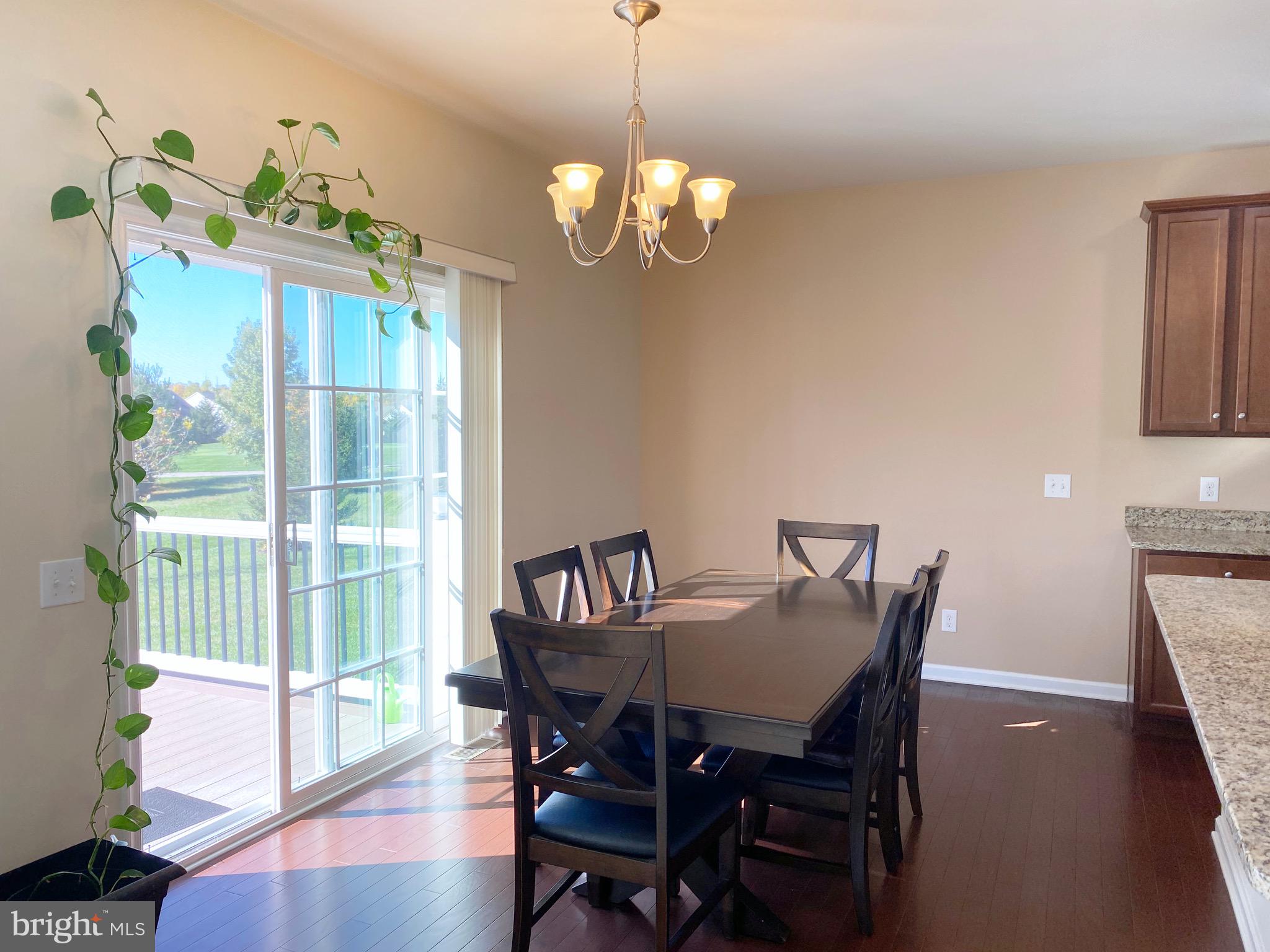 APPLECROSS - Residential Lease