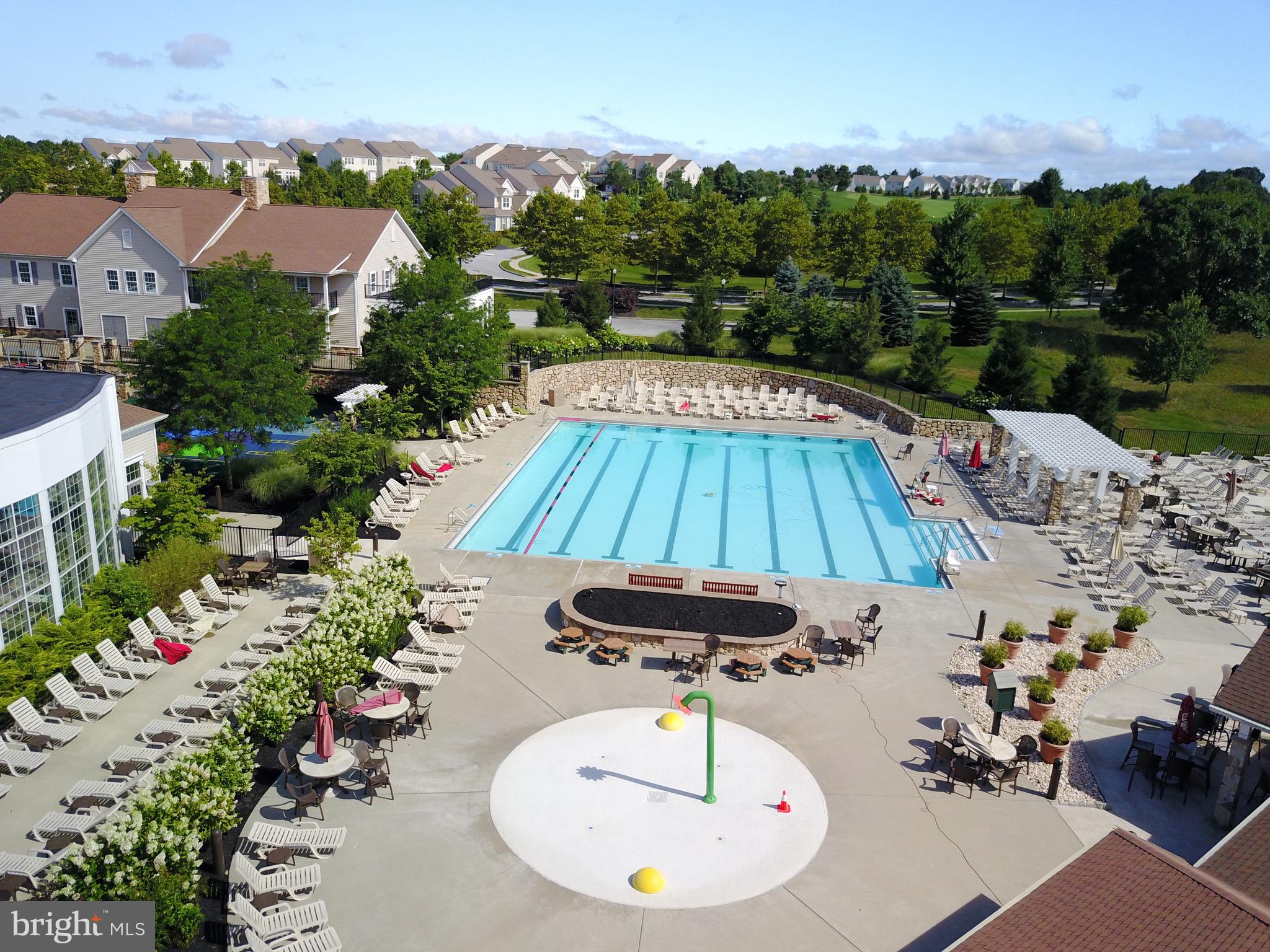 APPLECROSS - Residential Lease