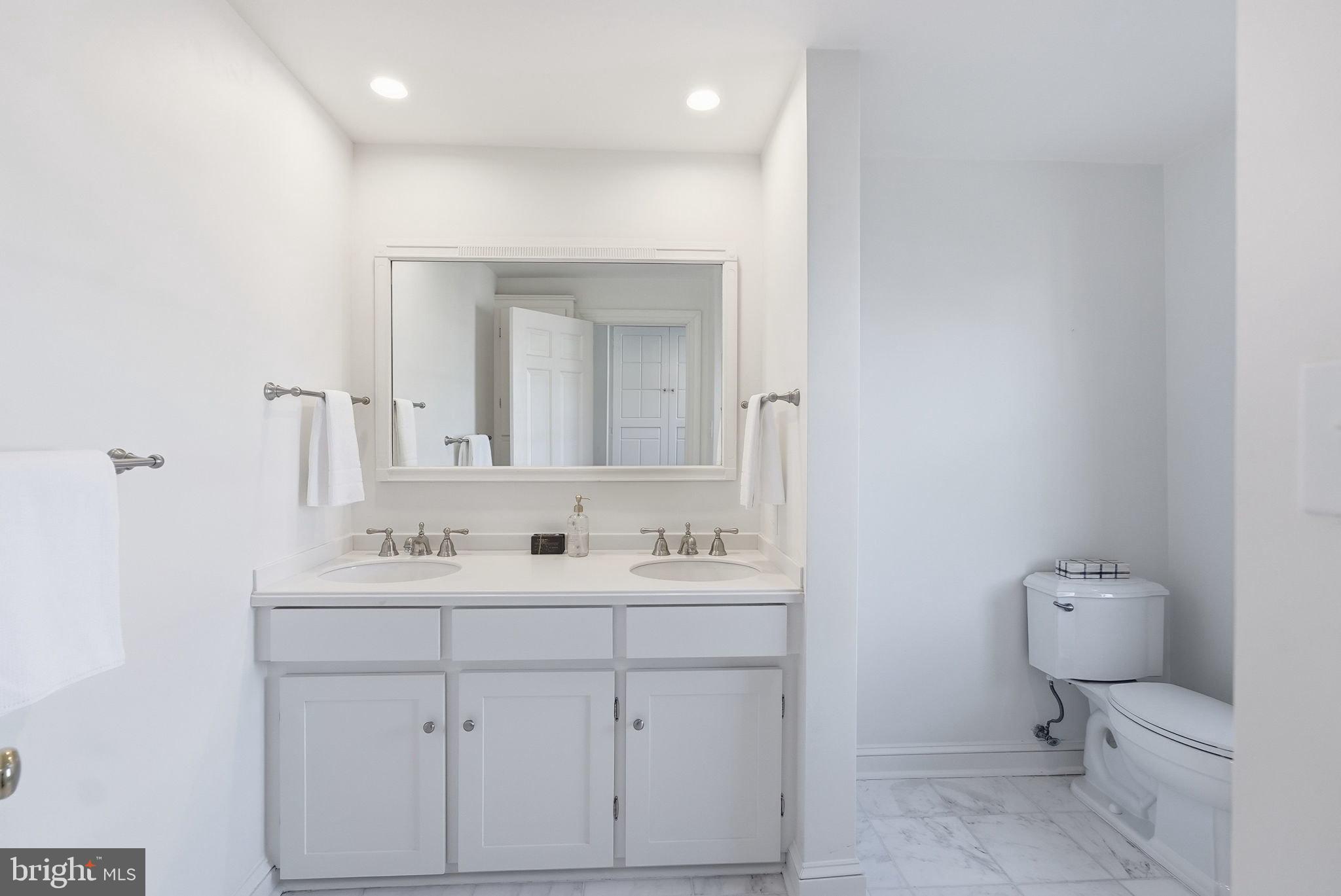 GEORGETOWN - Residential