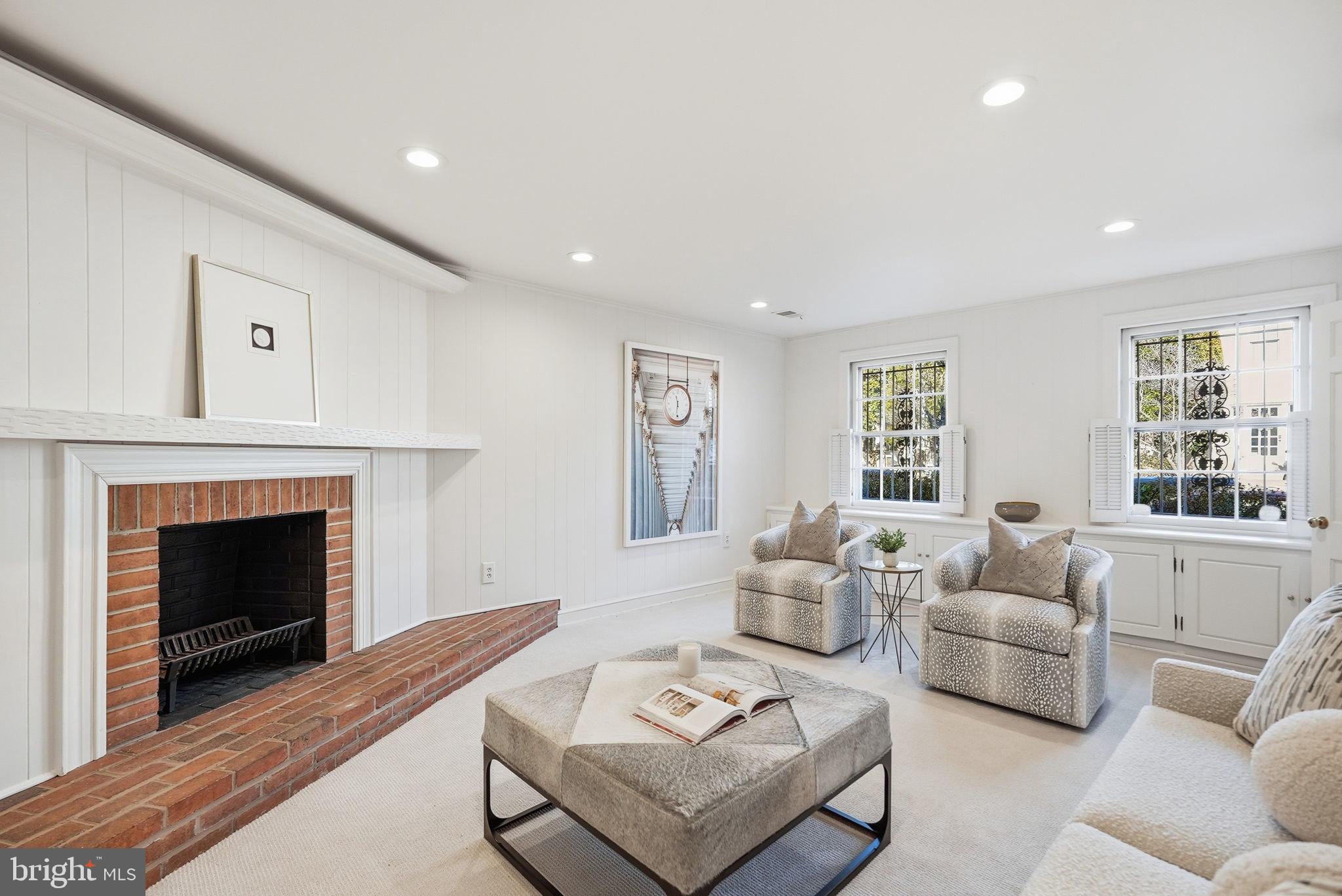 GEORGETOWN - Residential