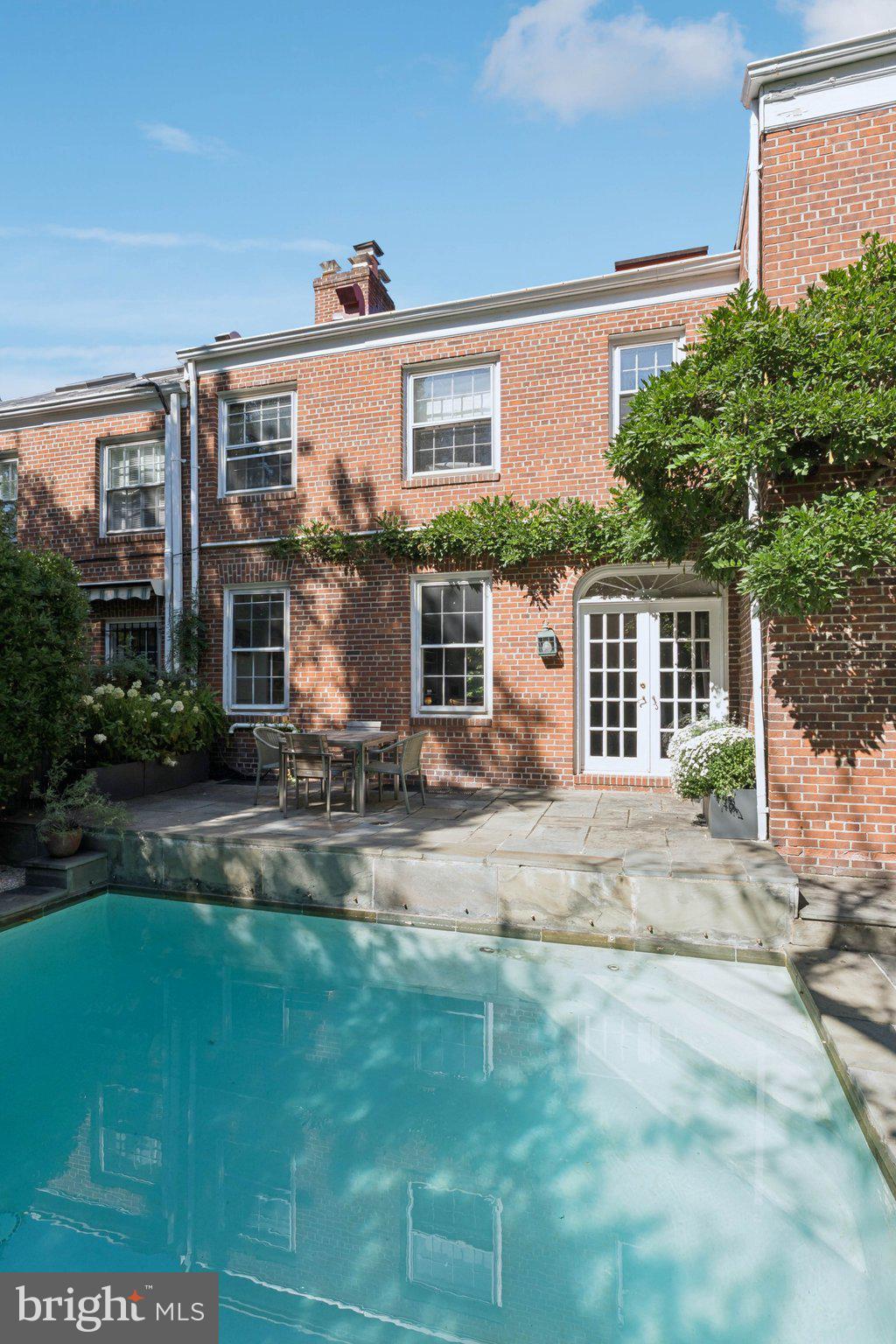 GEORGETOWN - Residential
