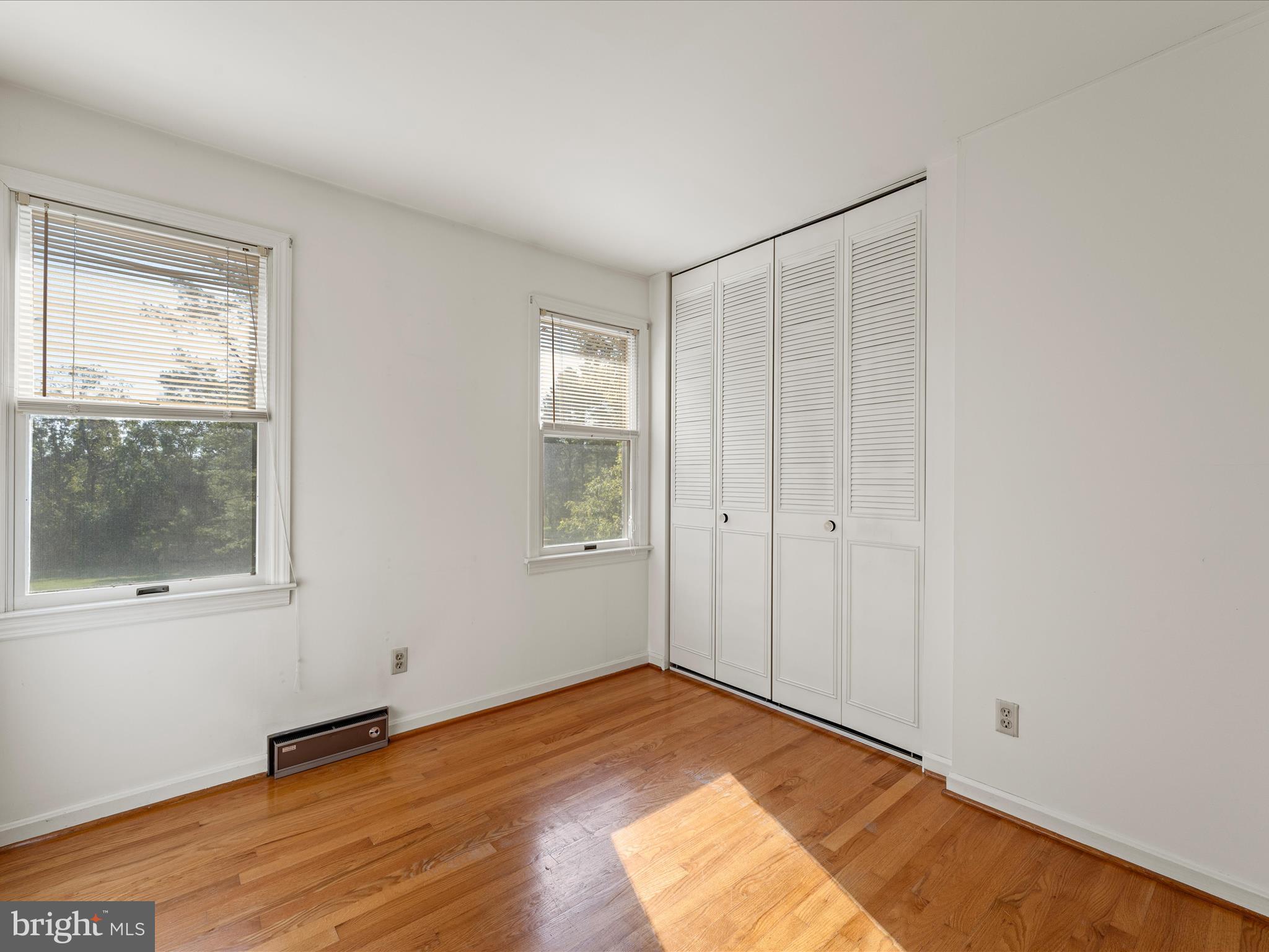 LEDGE LOWE - Residential