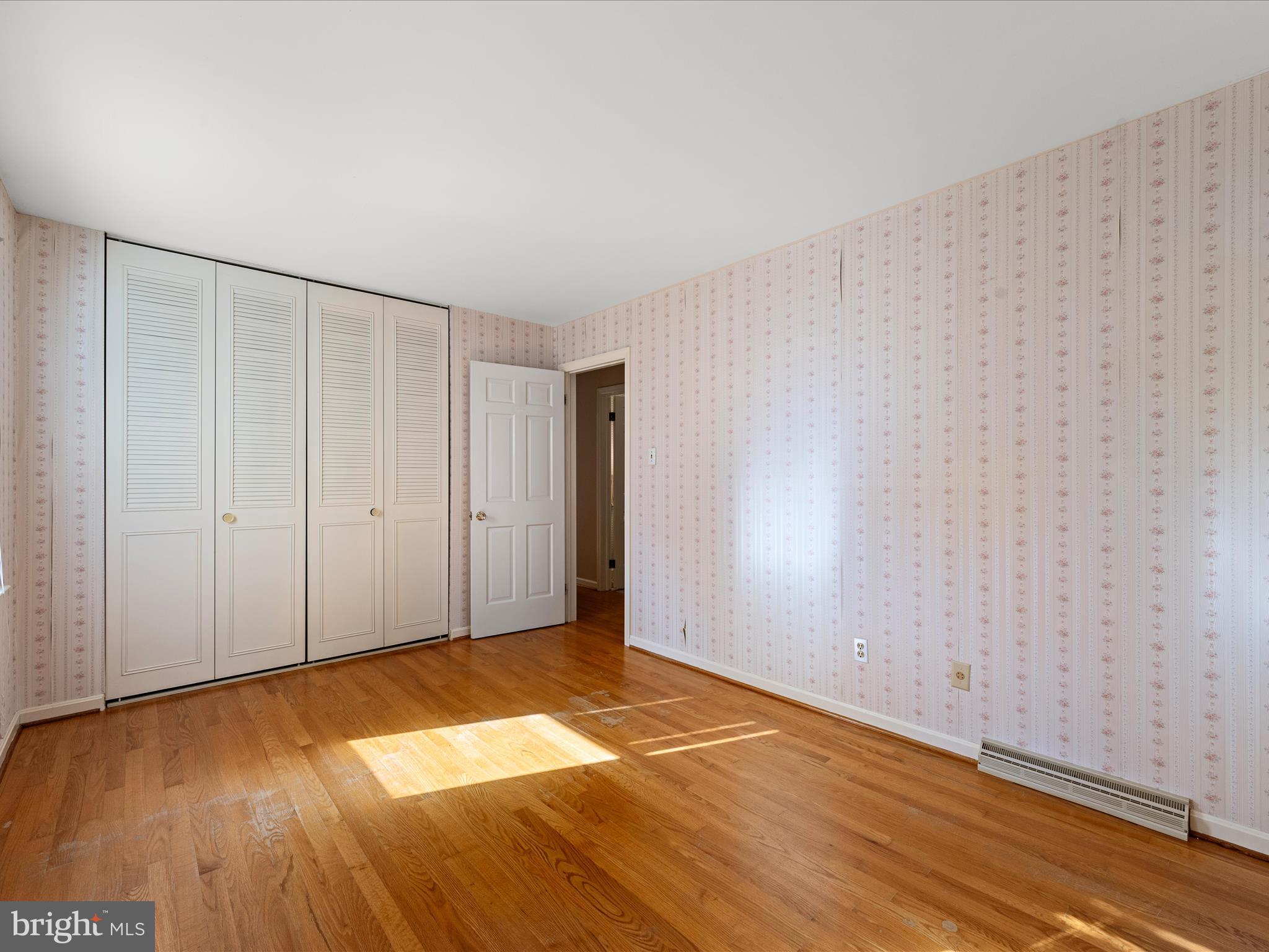 LEDGE LOWE - Residential