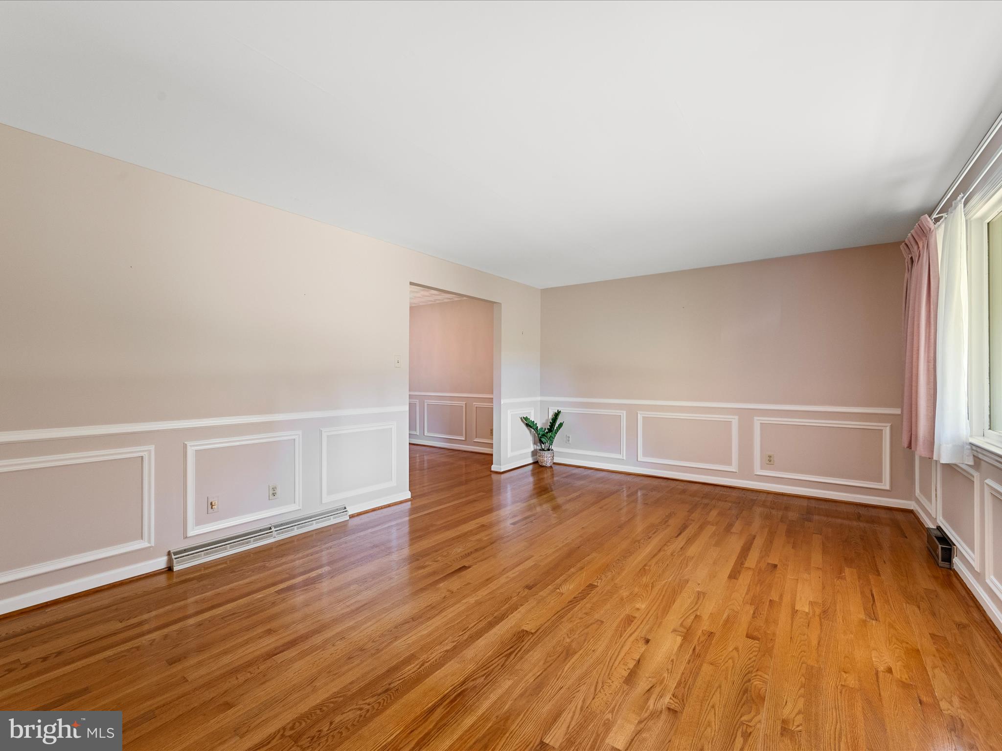 LEDGE LOWE - Residential