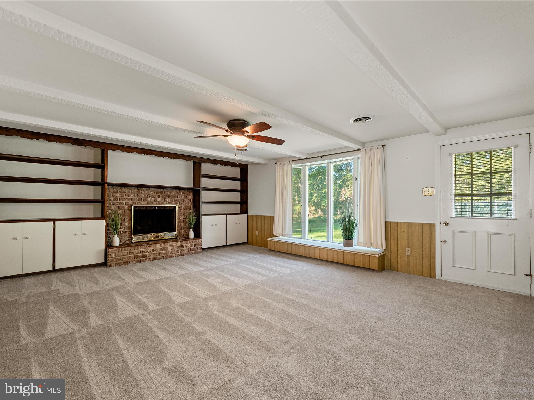 LEDGE LOWE - Residential