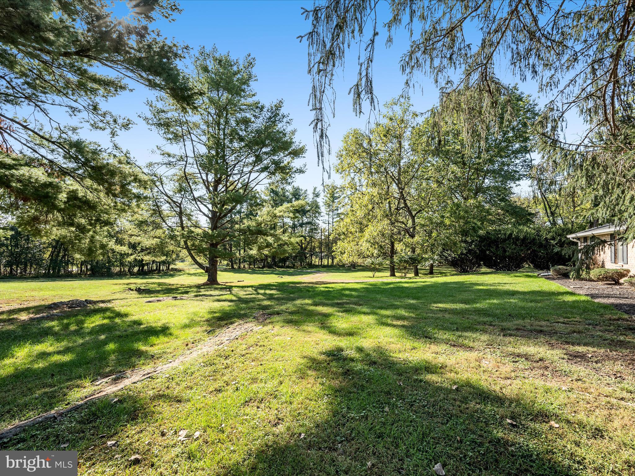 LEDGE LOWE - Residential