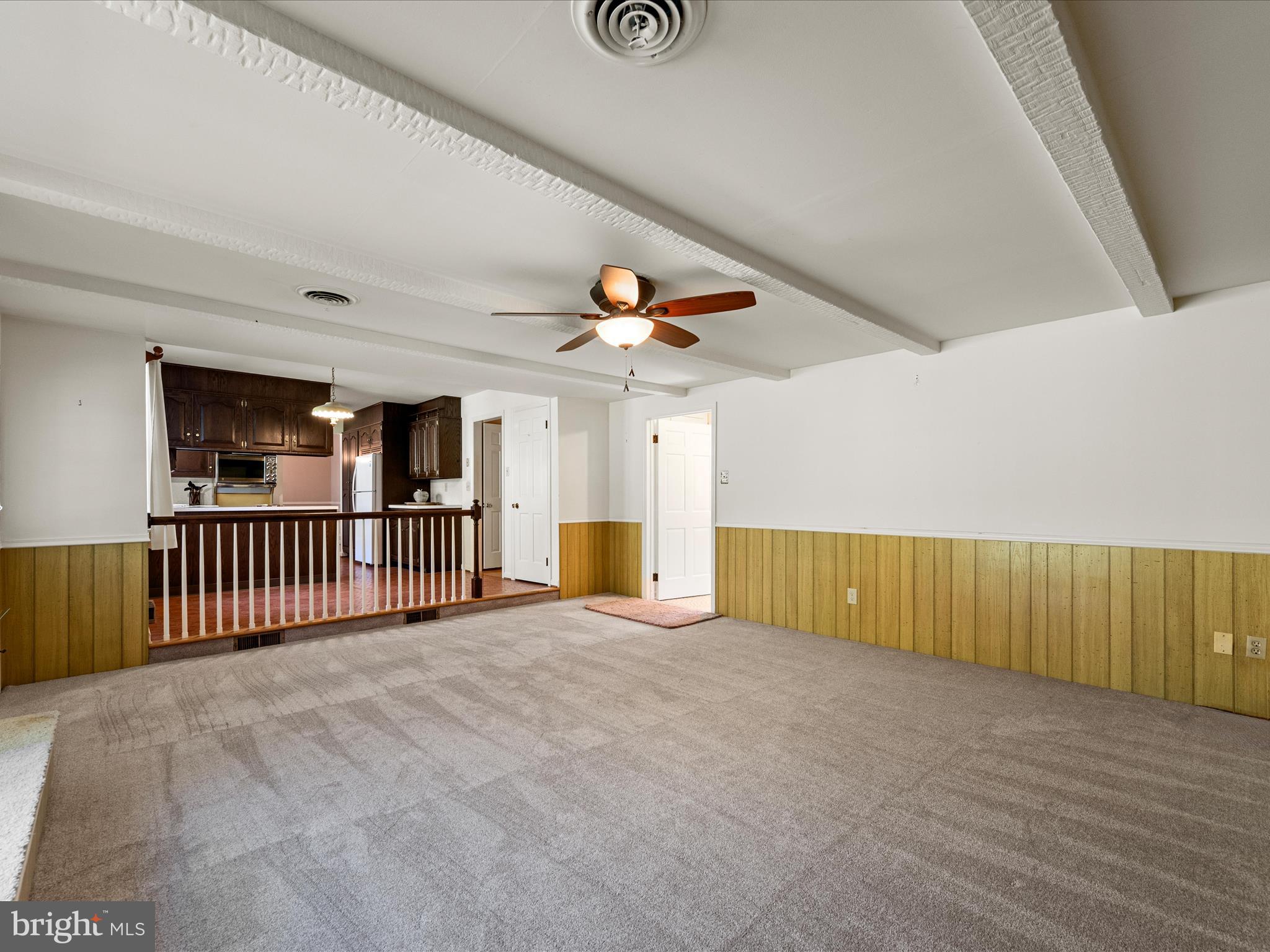 LEDGE LOWE - Residential