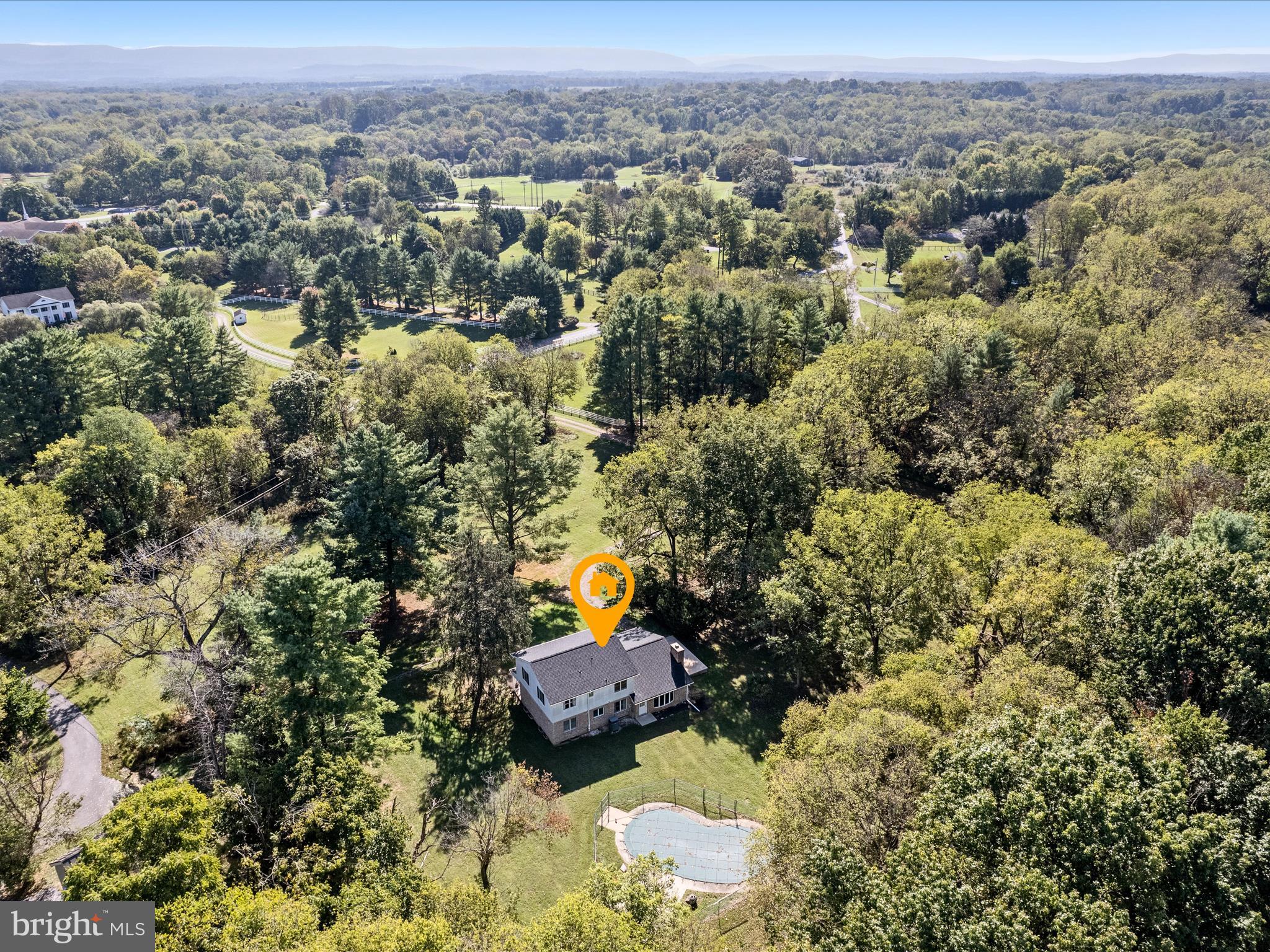 LEDGE LOWE - Residential