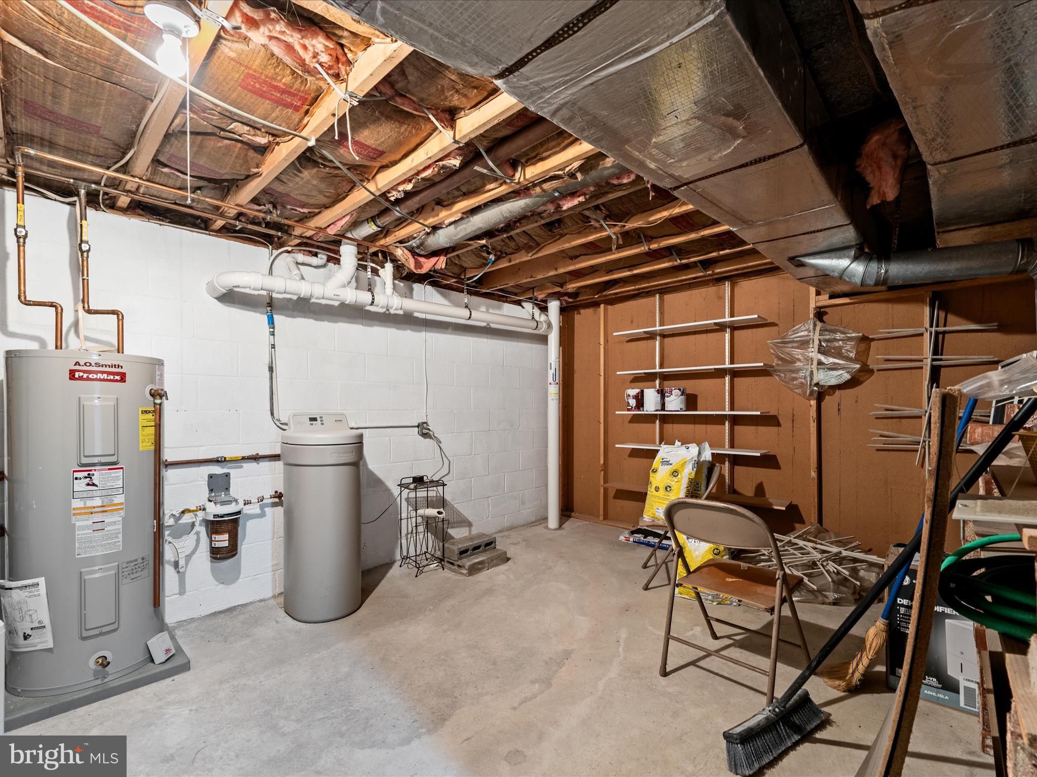 LEDGE LOWE - Residential