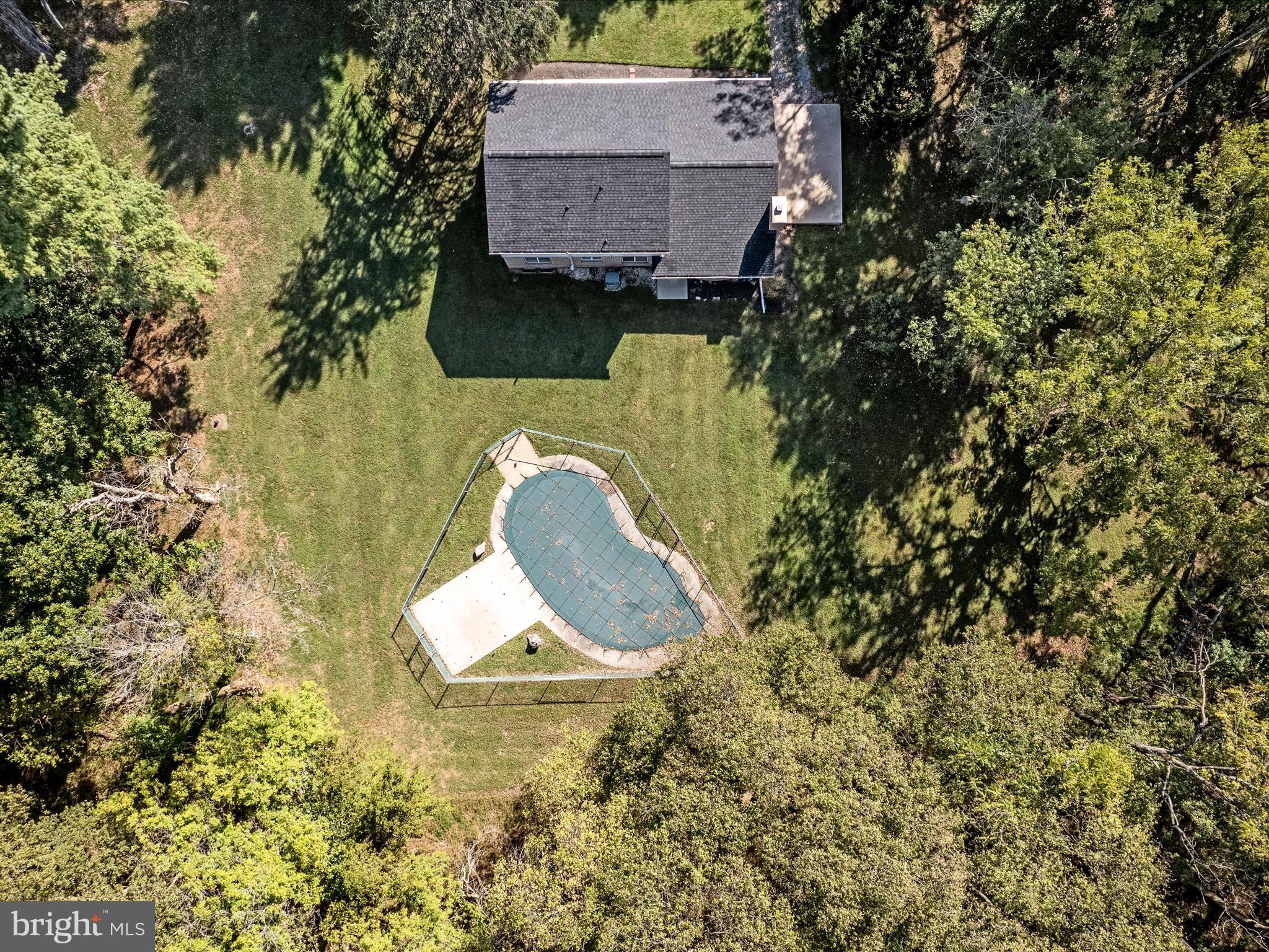 LEDGE LOWE - Residential