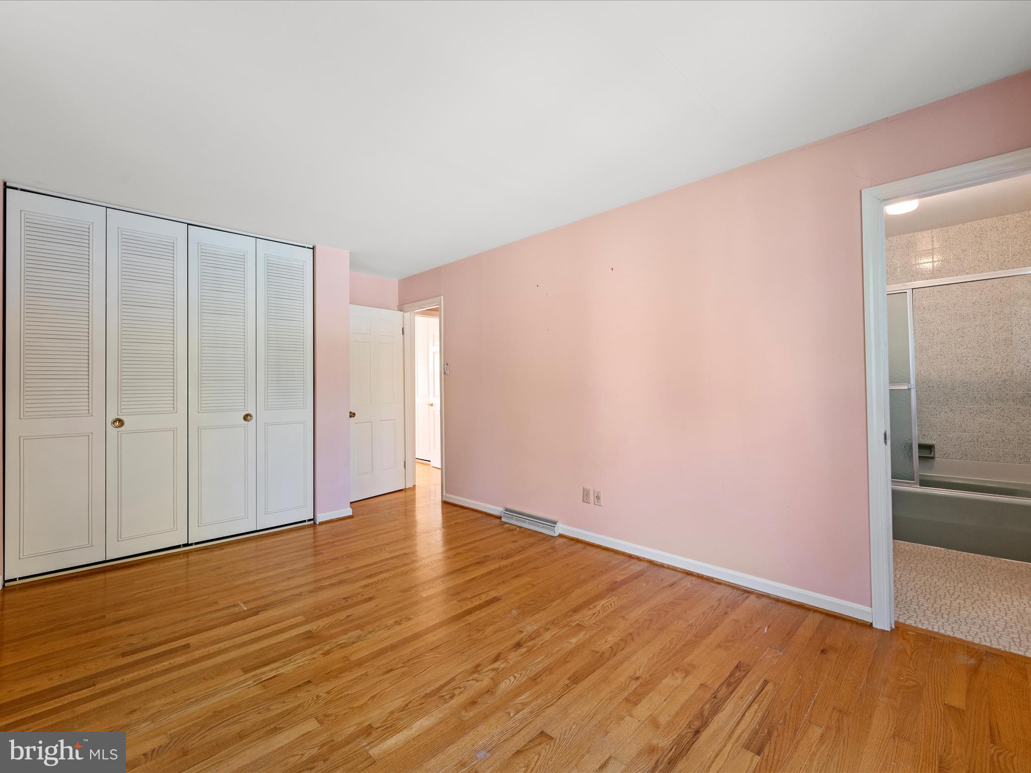 LEDGE LOWE - Residential