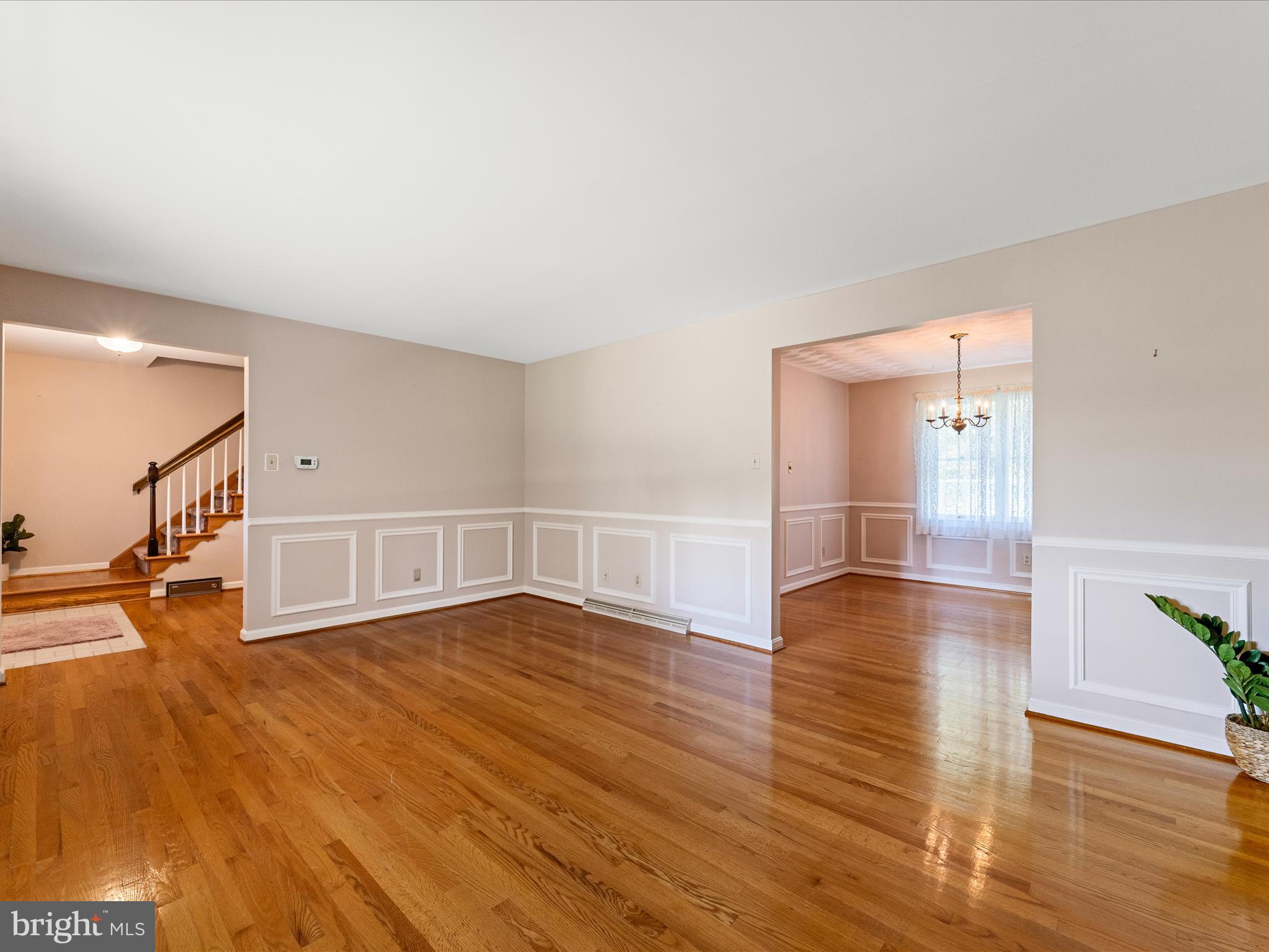 LEDGE LOWE - Residential