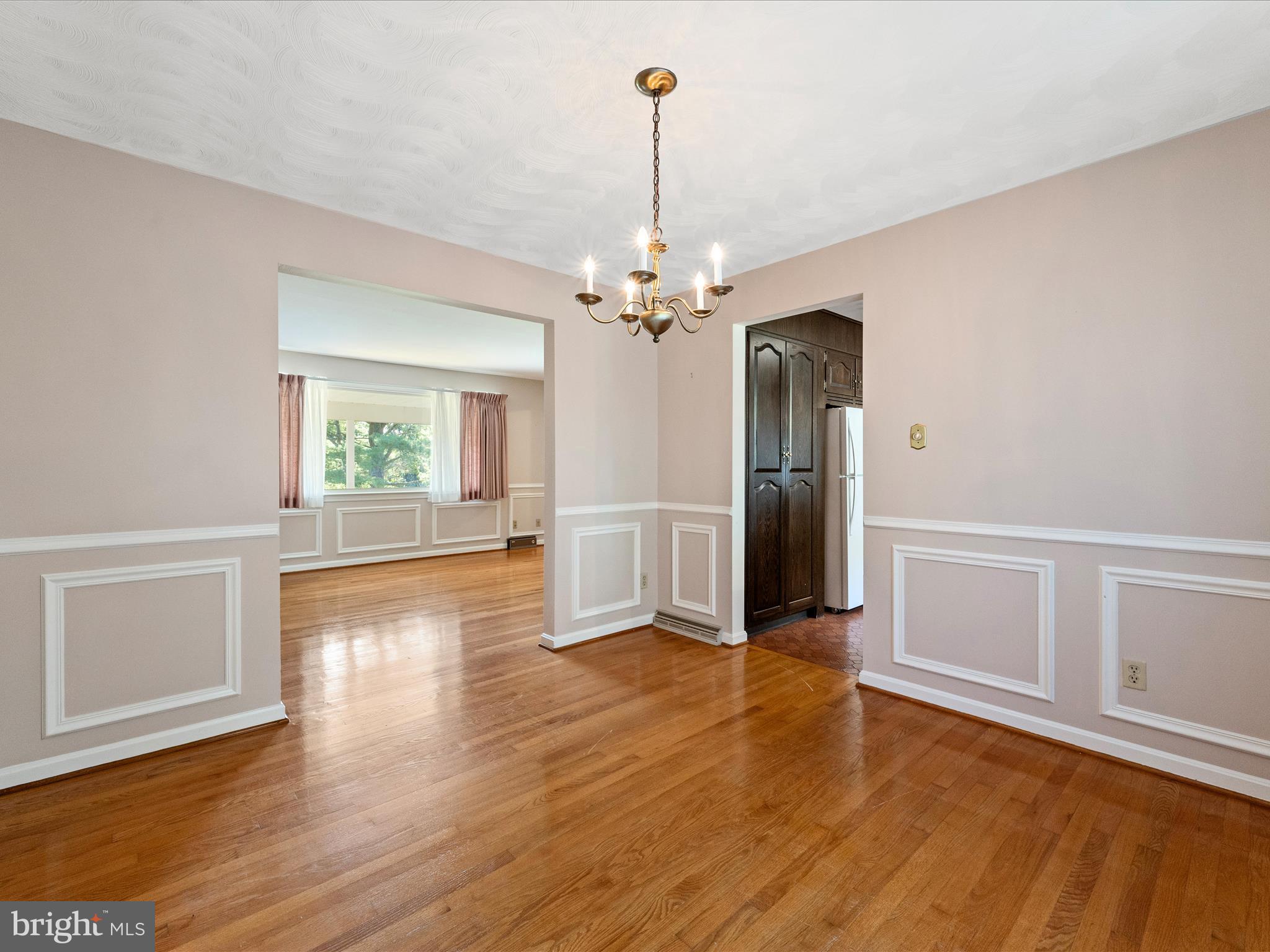 LEDGE LOWE - Residential