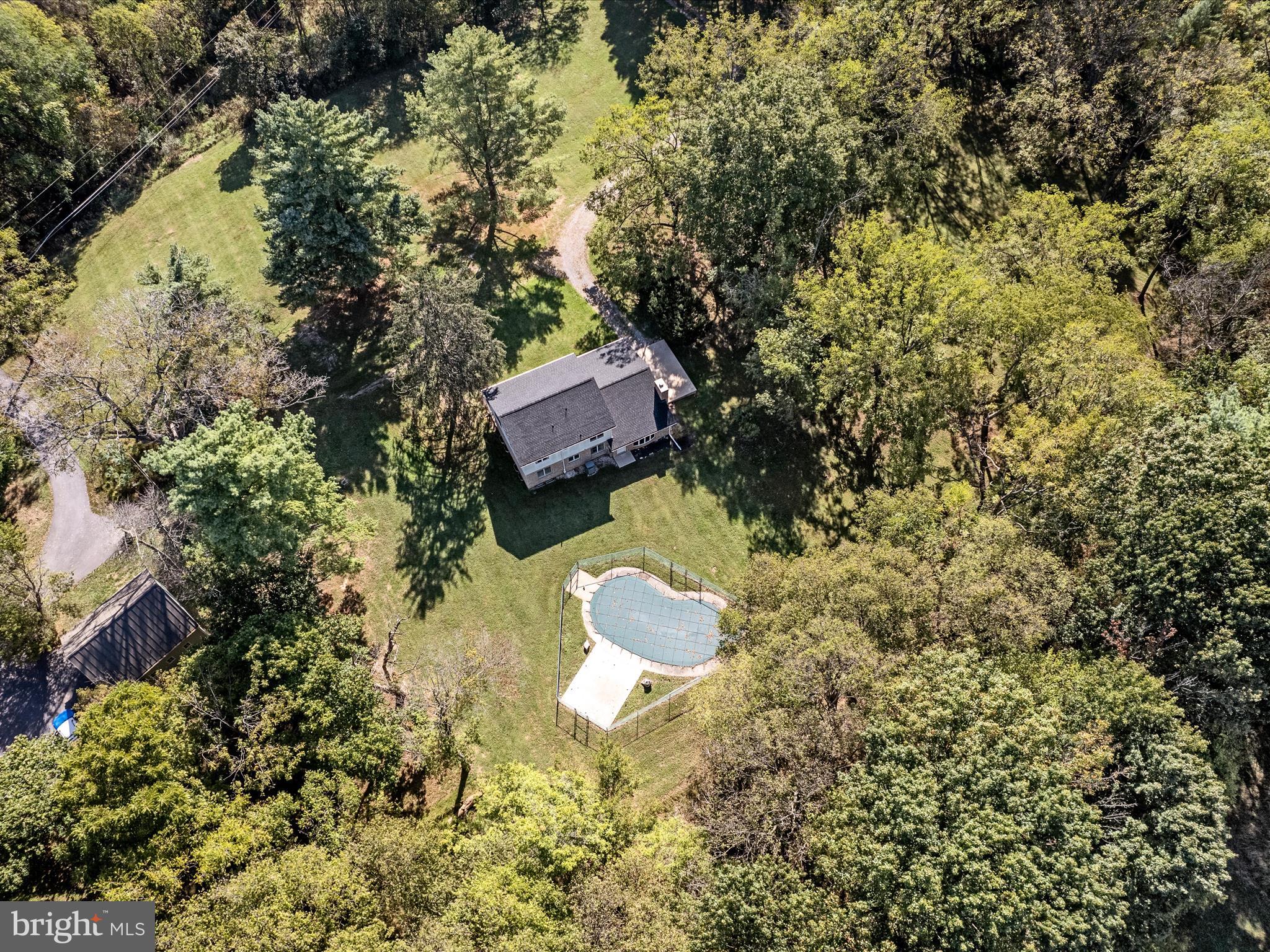 LEDGE LOWE - Residential