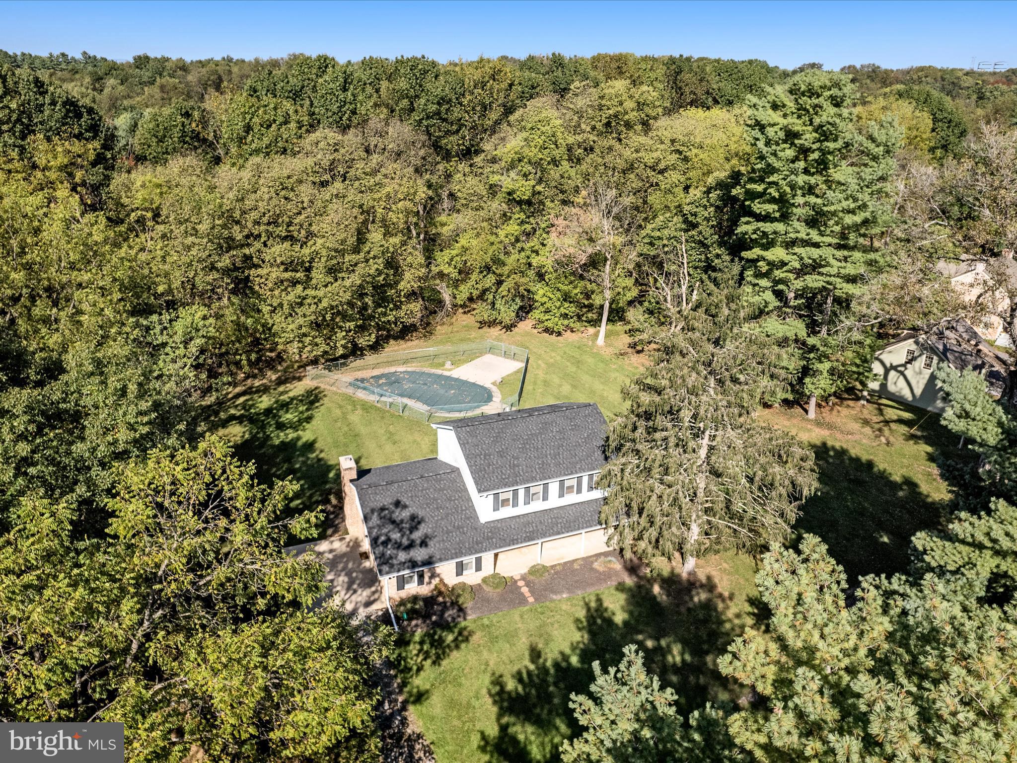 LEDGE LOWE - Residential