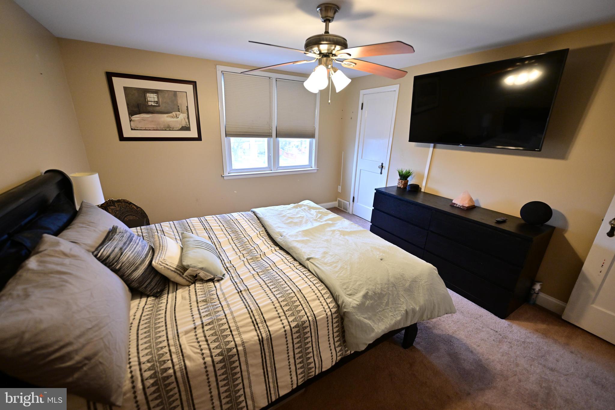 SPRING MILL - Residential