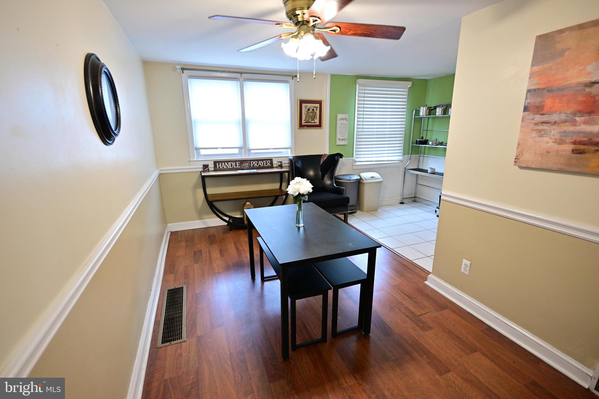 SPRING MILL - Residential