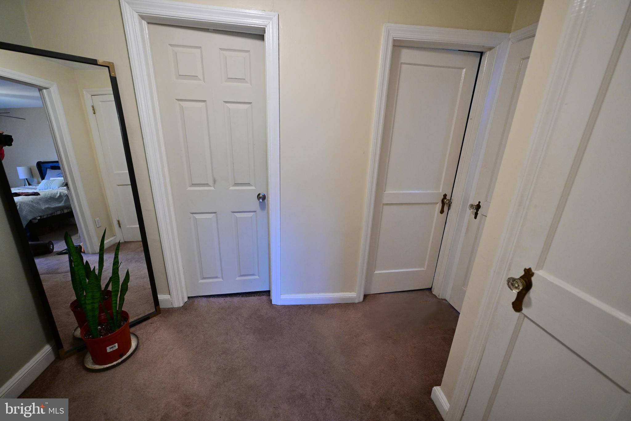 SPRING MILL - Residential