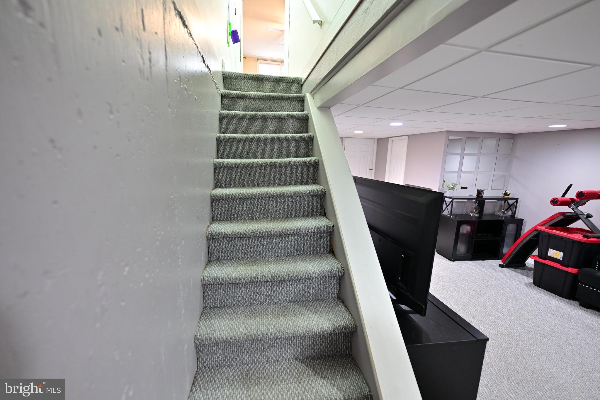 SPRING MILL - Residential